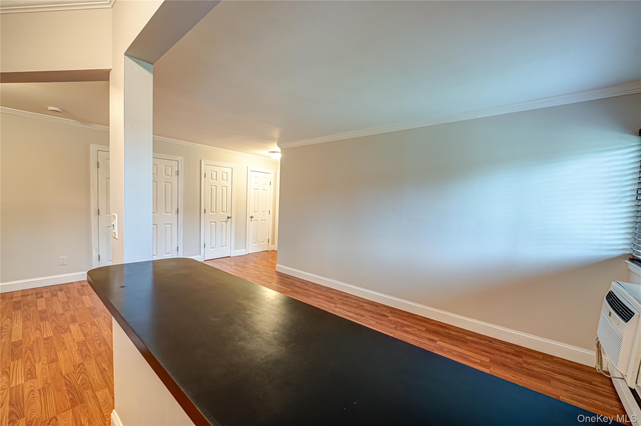 #10 photo, 742 Deer Park Avenue, サフォーク郡 North Babylon , NY 11703