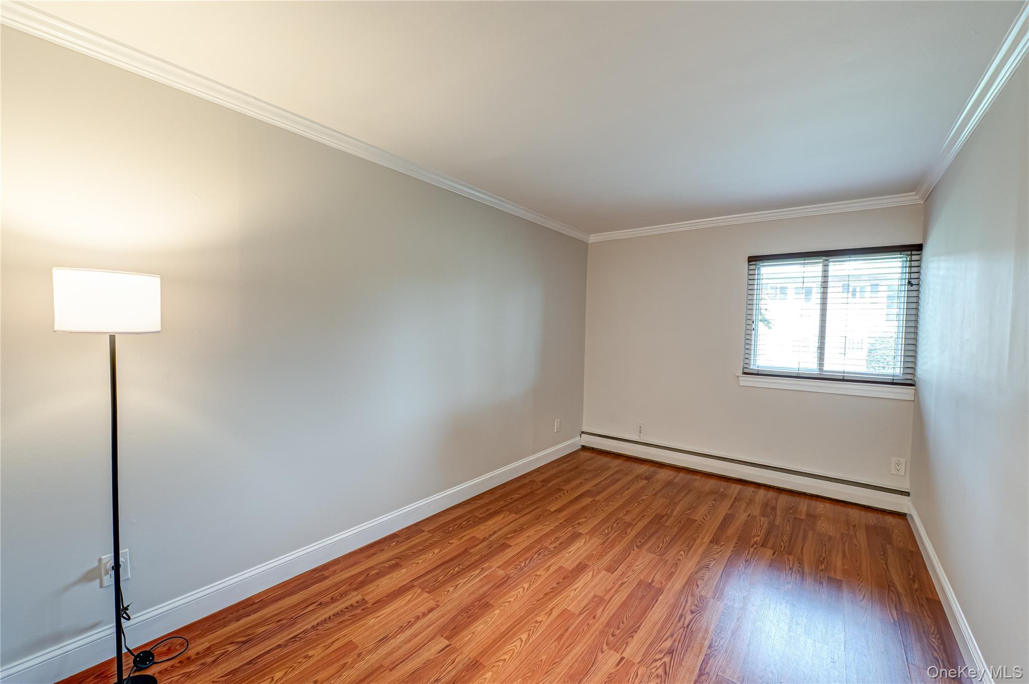 #13 photo, 742 Deer Park Avenue, サフォーク郡 North Babylon , NY 11703