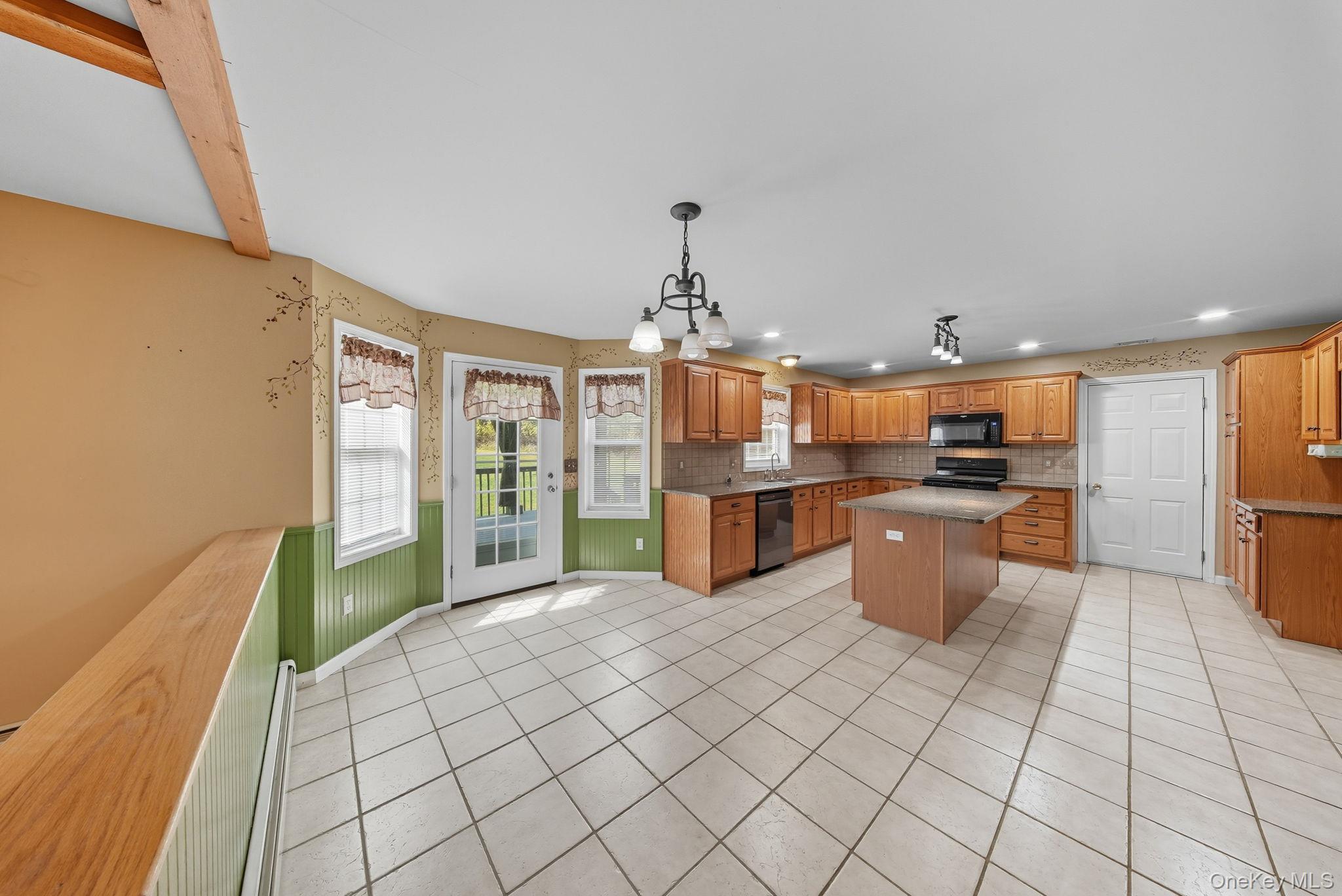 #19 photo, 52 Hill Road, Middletown , NY 10941