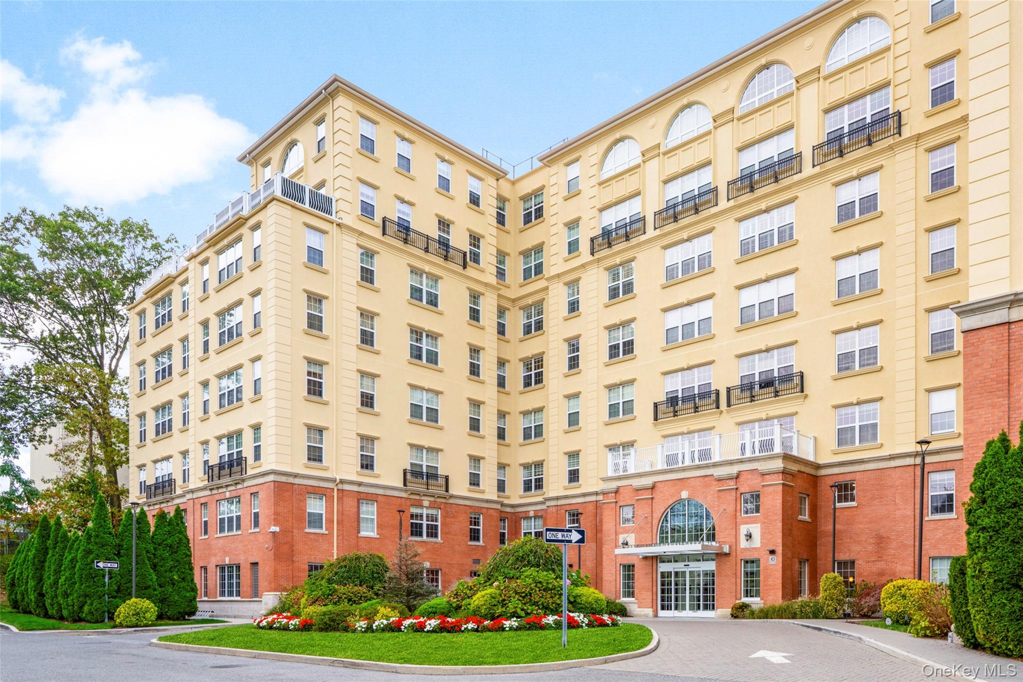 #4 photo, 10 Byron Place, Larchmont , NY 10538