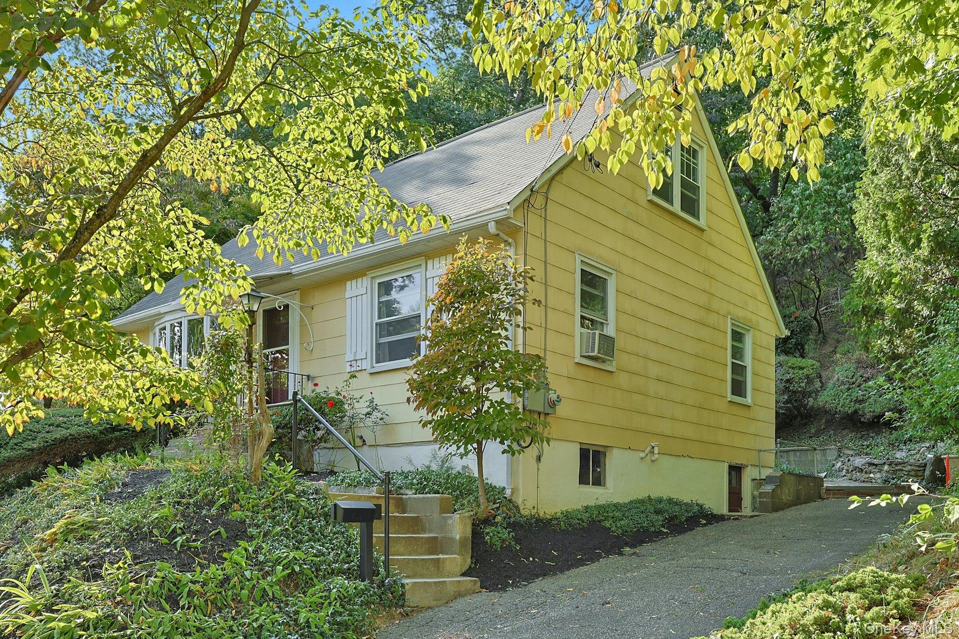 #1 photo, 61 Snowden Avenue, Ossining , NY 10562