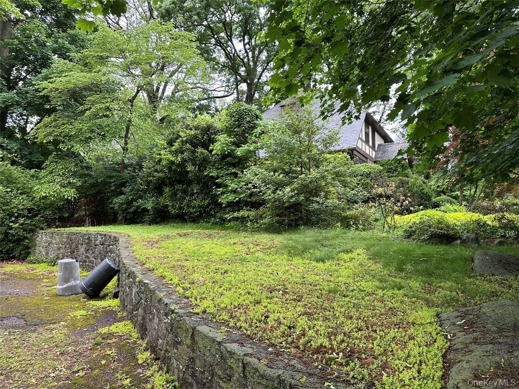 #3 photo, 2 Rochelle Road, Larchmont , NY 10538