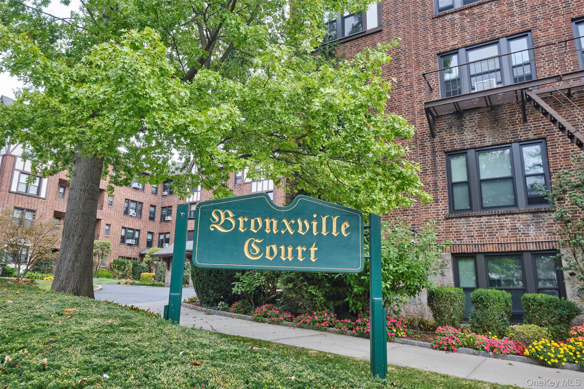 #15 photo, 244 Bronxville Road, Bronxville , NY 10708