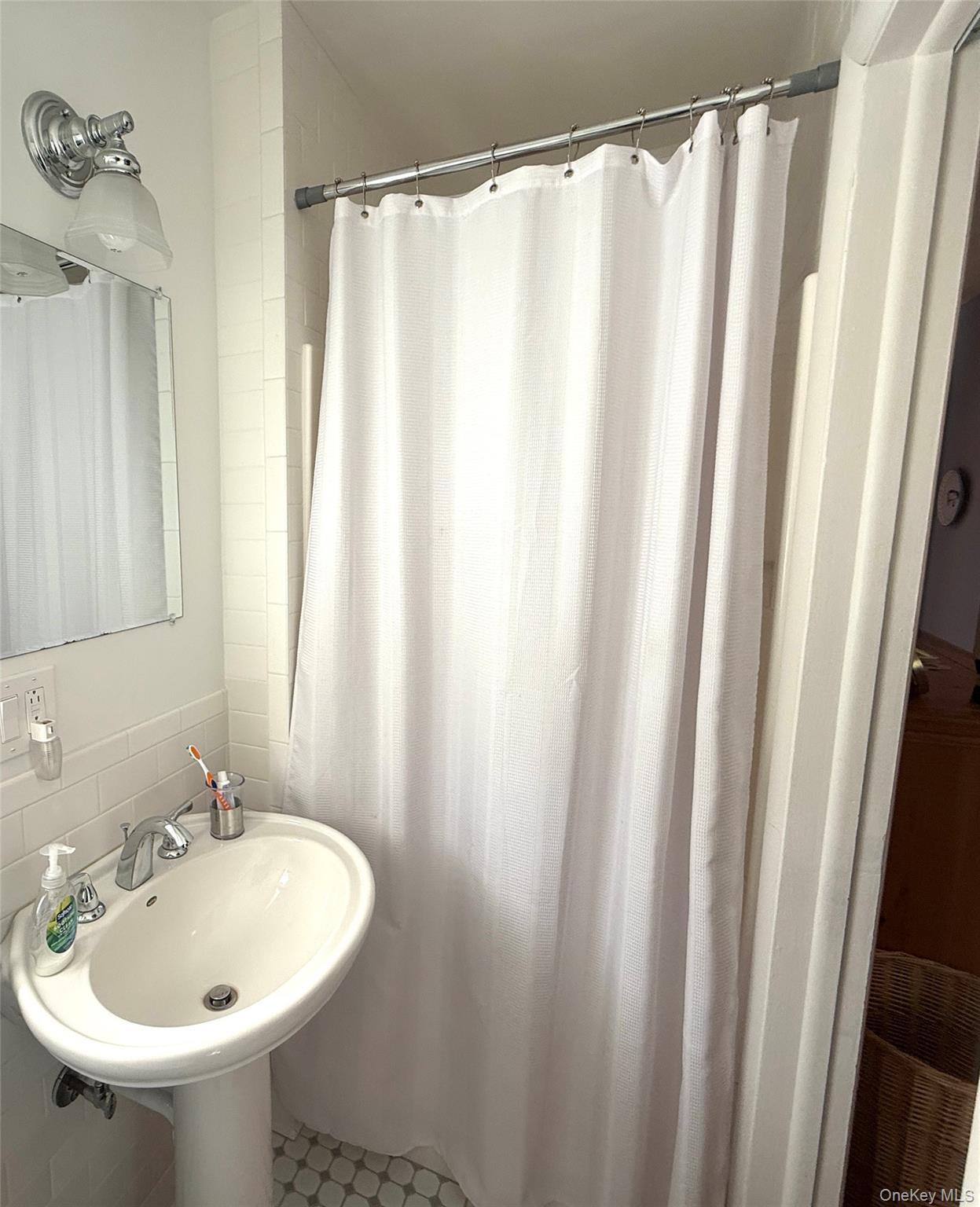 #7 photo, 78 Edgehill Drive, Wappingers Falls , NY 12590