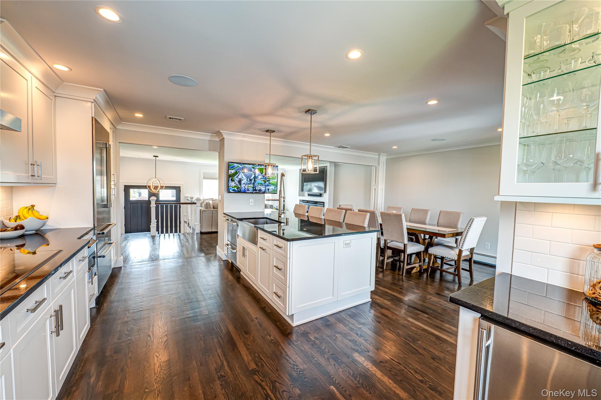 #11 photo, 11 Dolphin Lane, West Islip , NY 11795