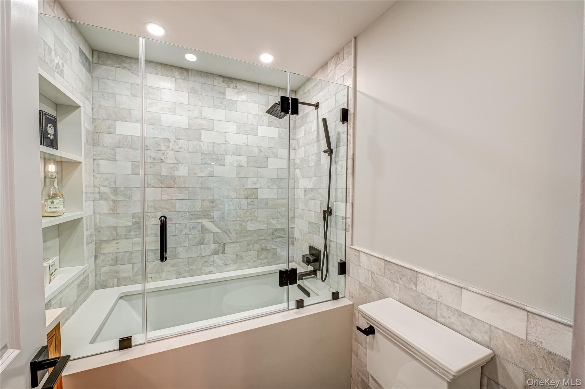 #19 photo, 11 Dolphin Lane, West Islip , NY 11795