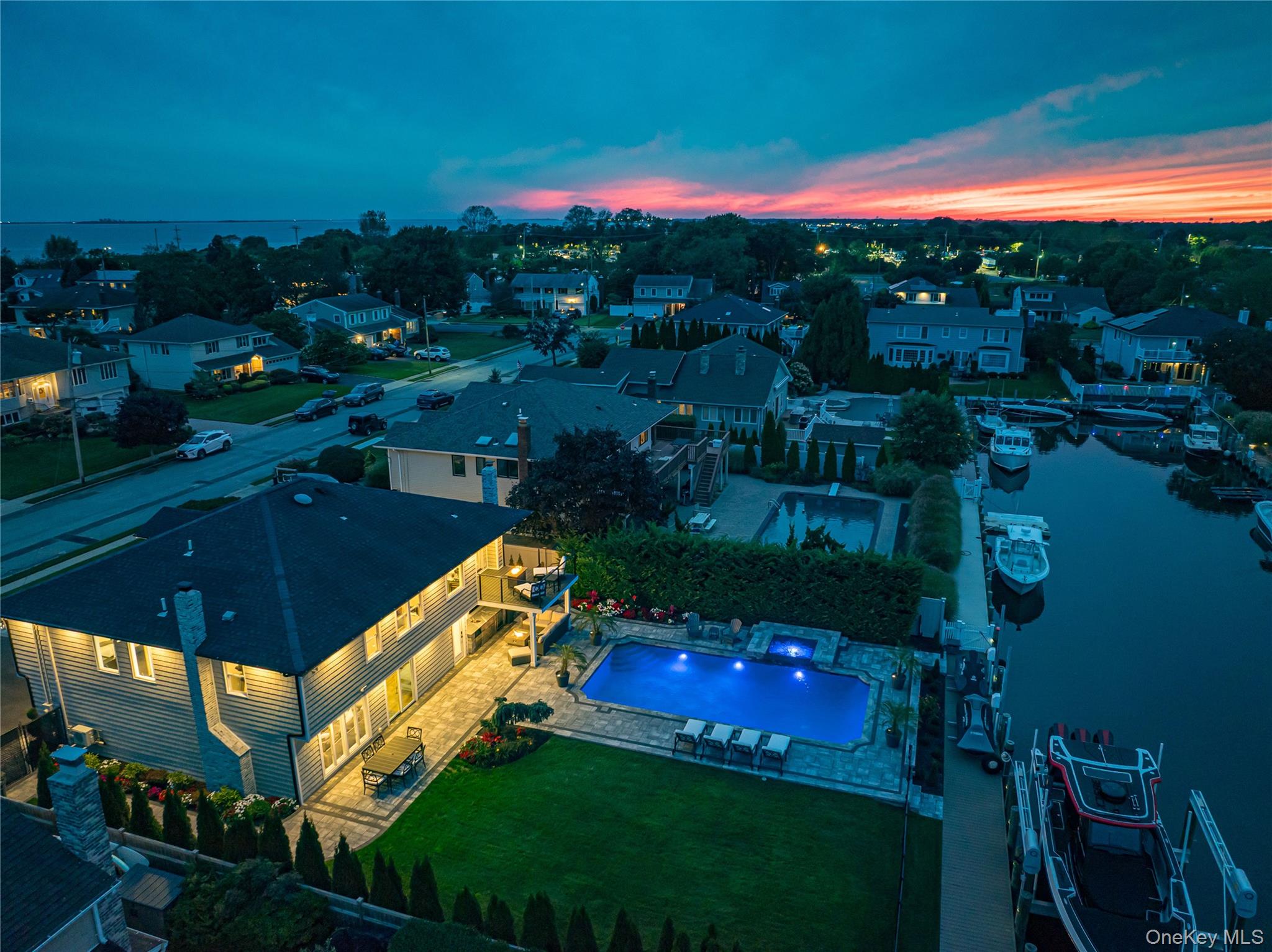 #3 photo, 11 Dolphin Lane, West Islip , NY 11795