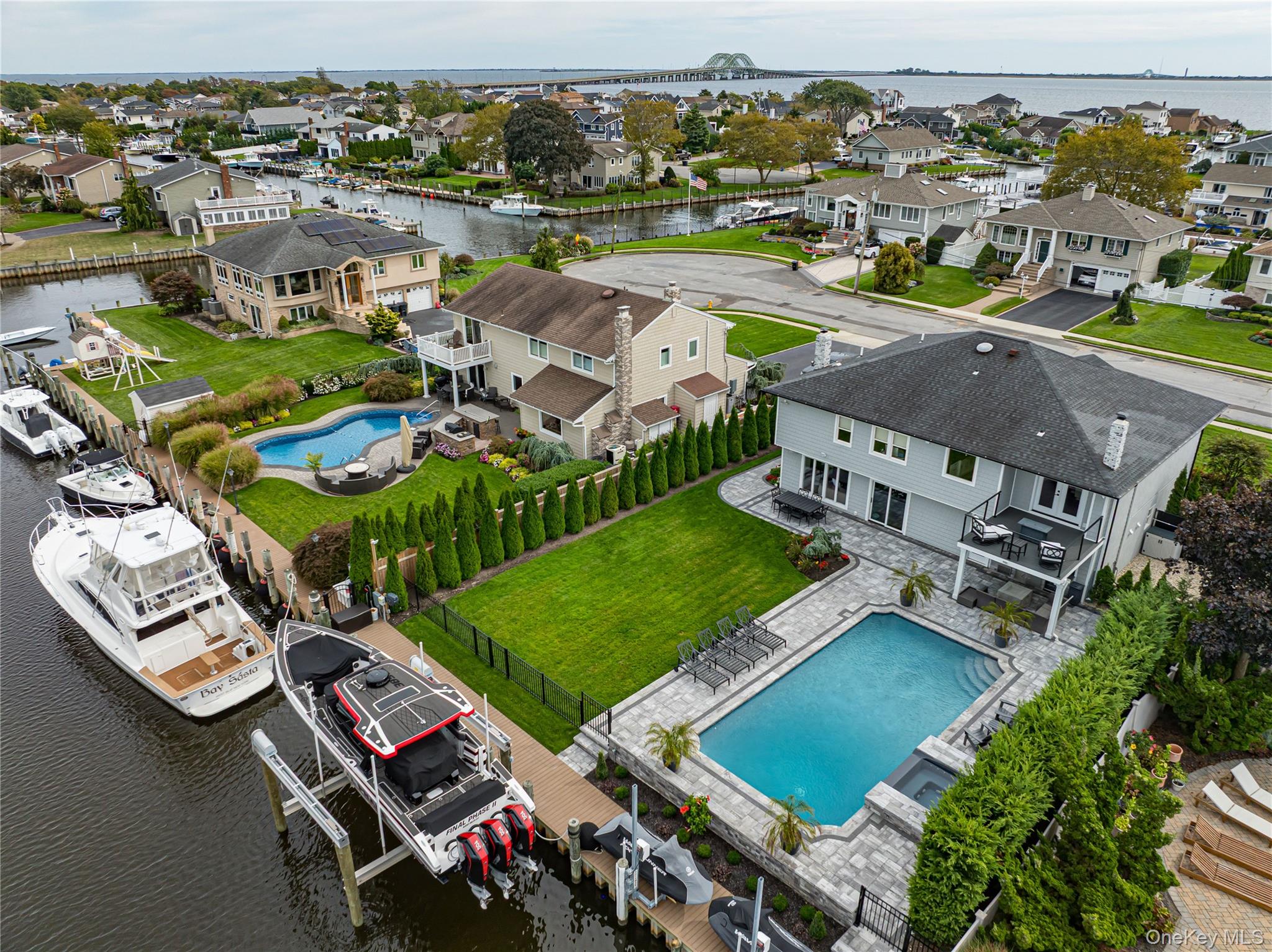 #7 photo, 11 Dolphin Lane, West Islip , NY 11795