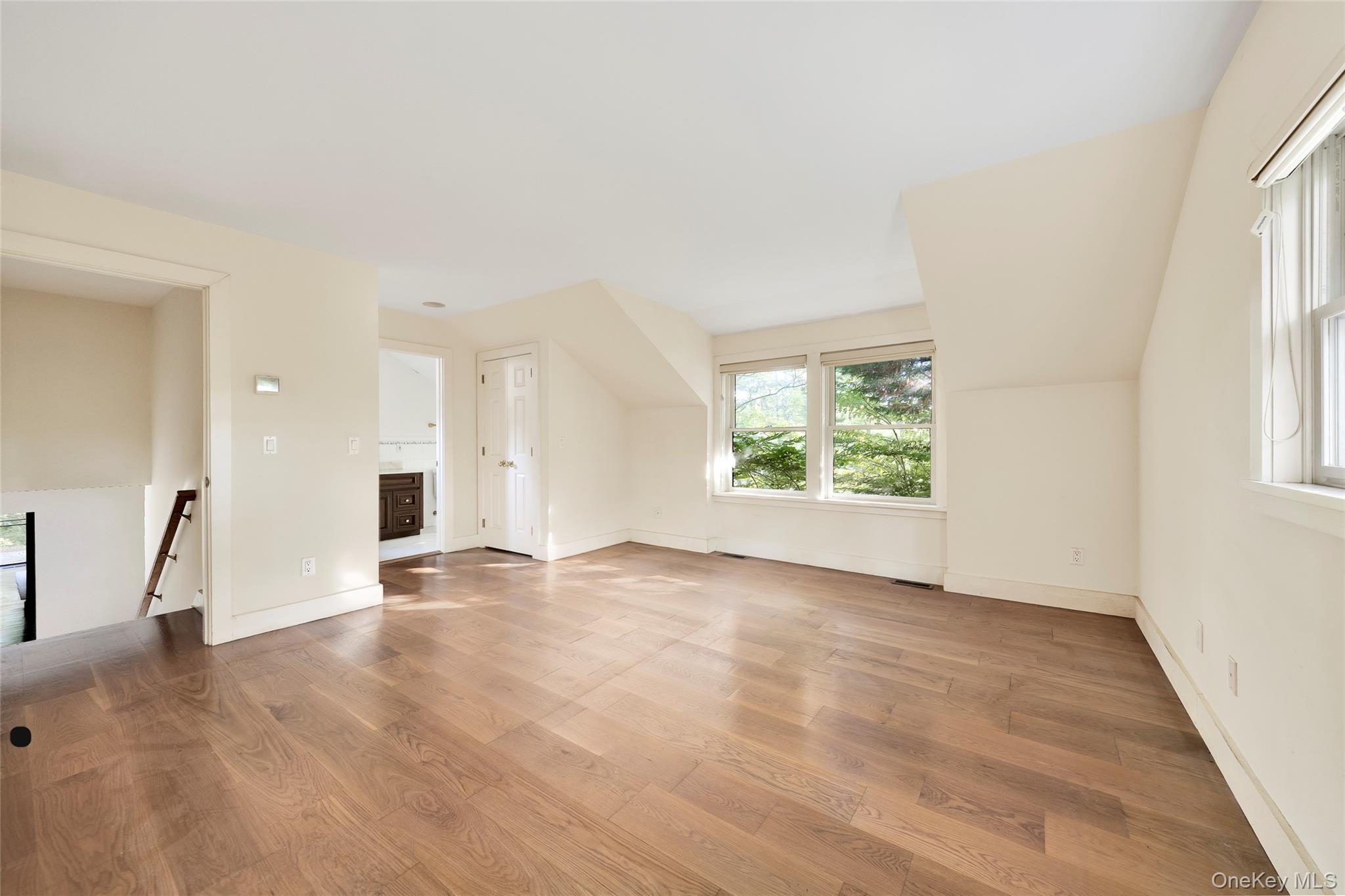 #13 photo, 251 Town Lane, サフォーク郡 Amagansett , NY 11930