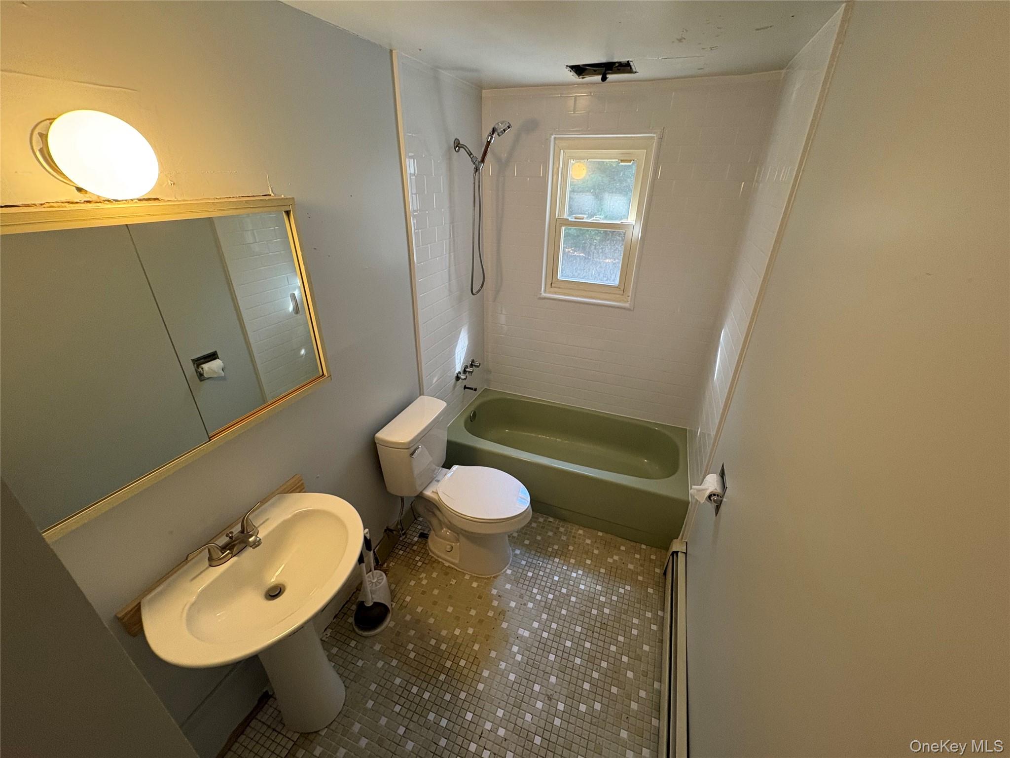 #7 photo, 192 Woodland Drive, サフォーク郡 East Islip , NY 11730