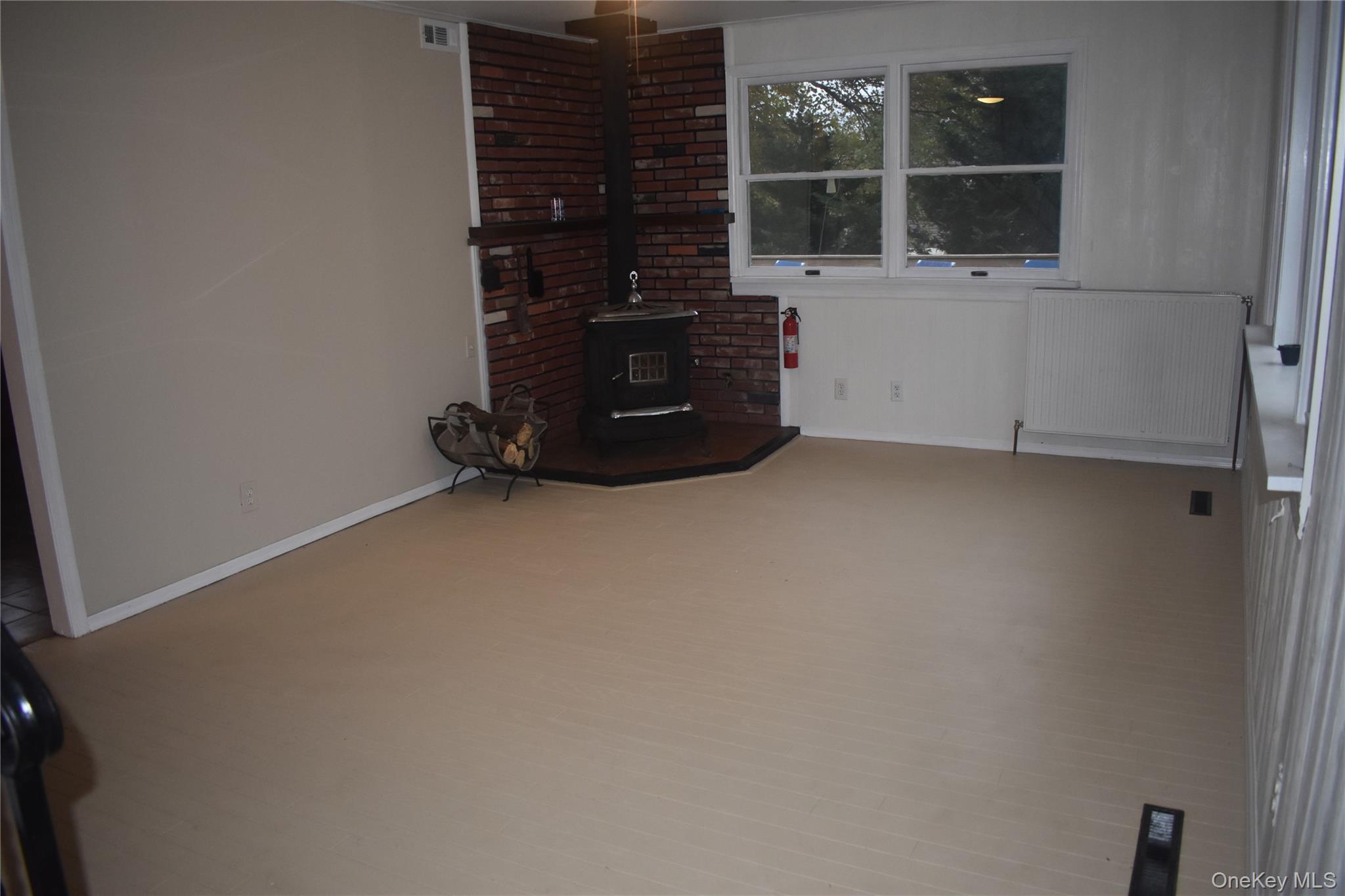 #19 photo, 53 Magnolia Drive, Mastic Beach , NY 11951