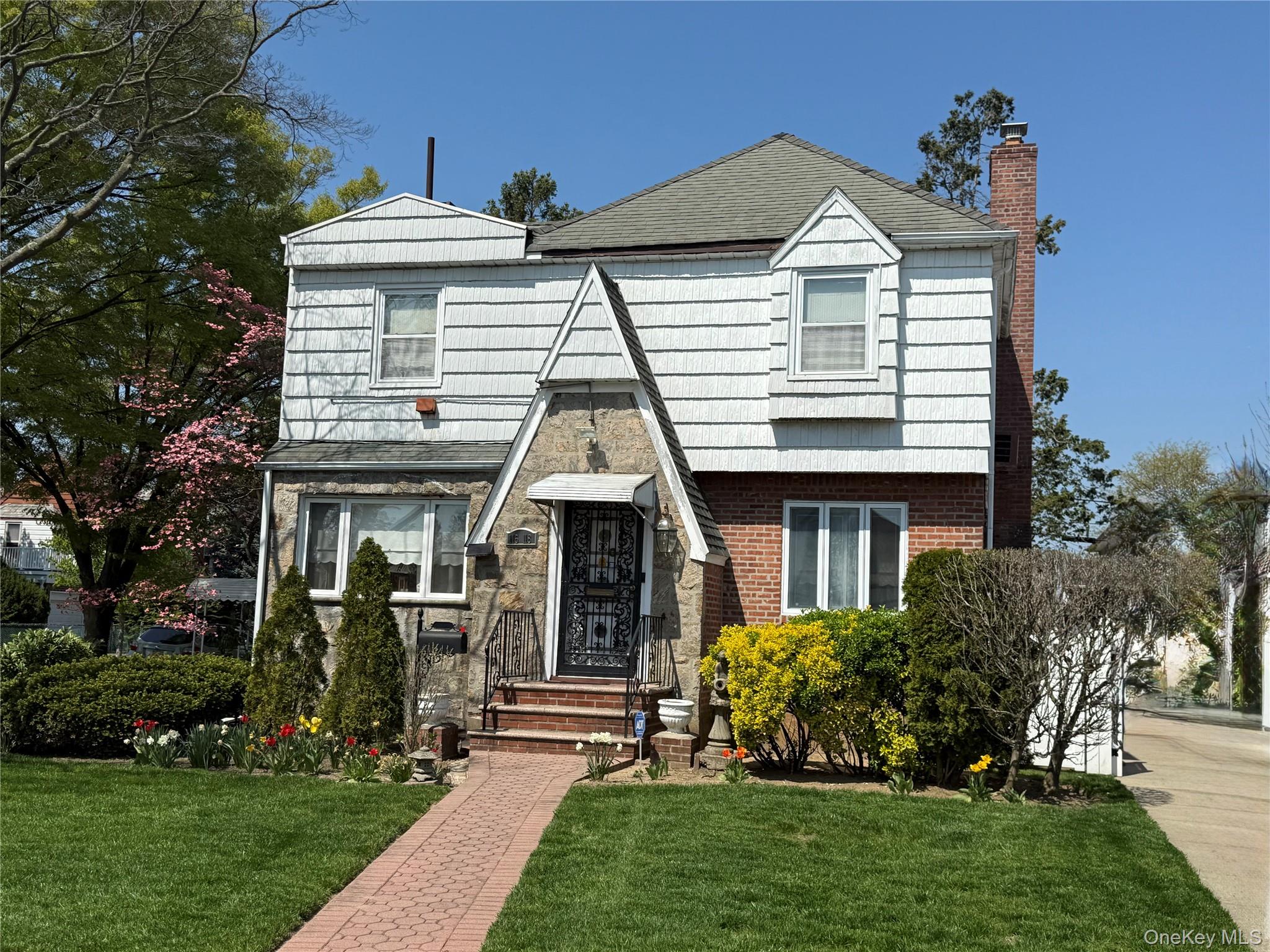 #12 photo, 115-118 229 Street, Cambria Heights , NY 11411