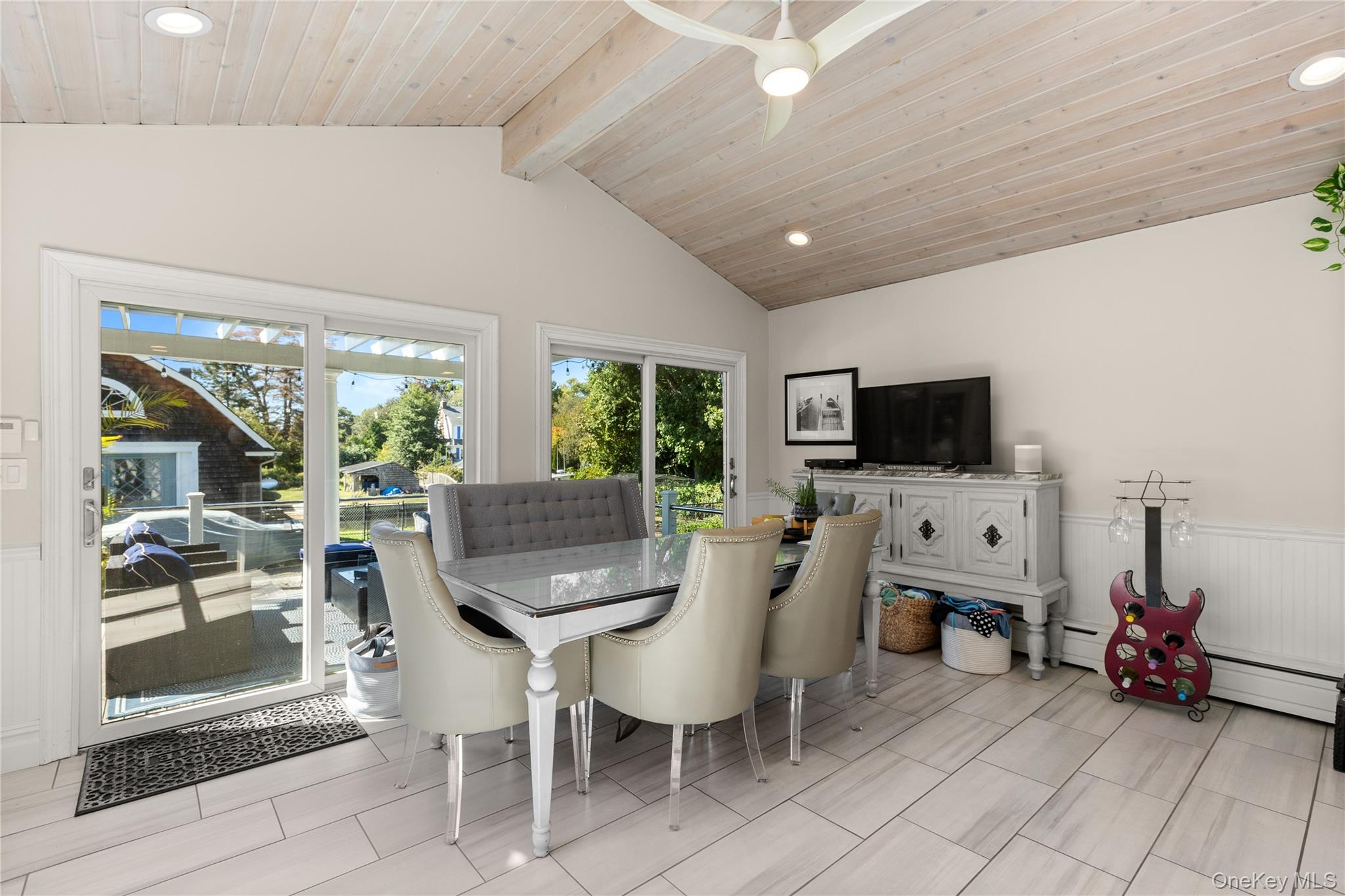 #10 photo, 28 S Montgomery Avenue, Bay Shore , NY 11706