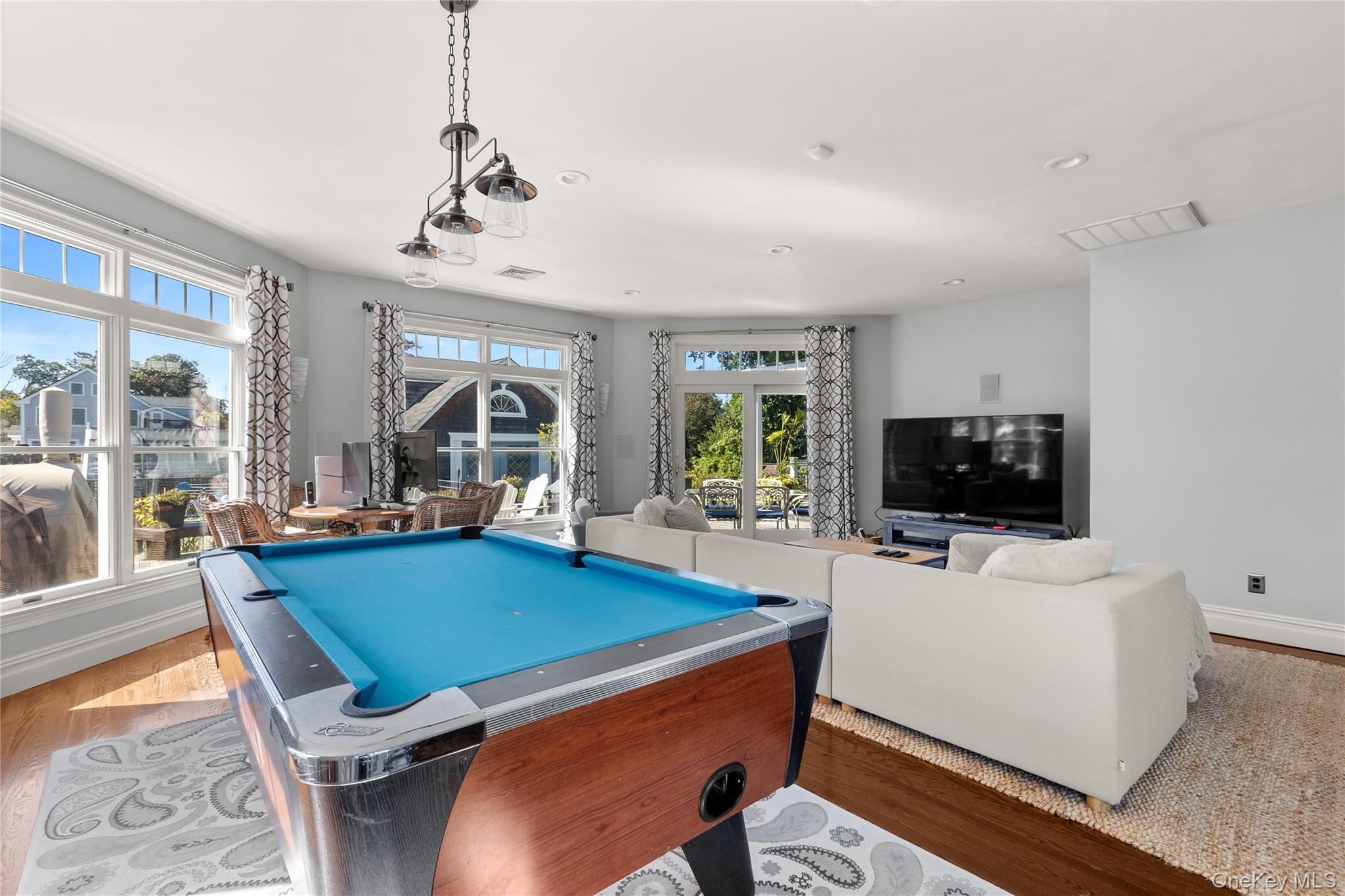 #15 photo, 28 S Montgomery Avenue, Bay Shore , NY 11706