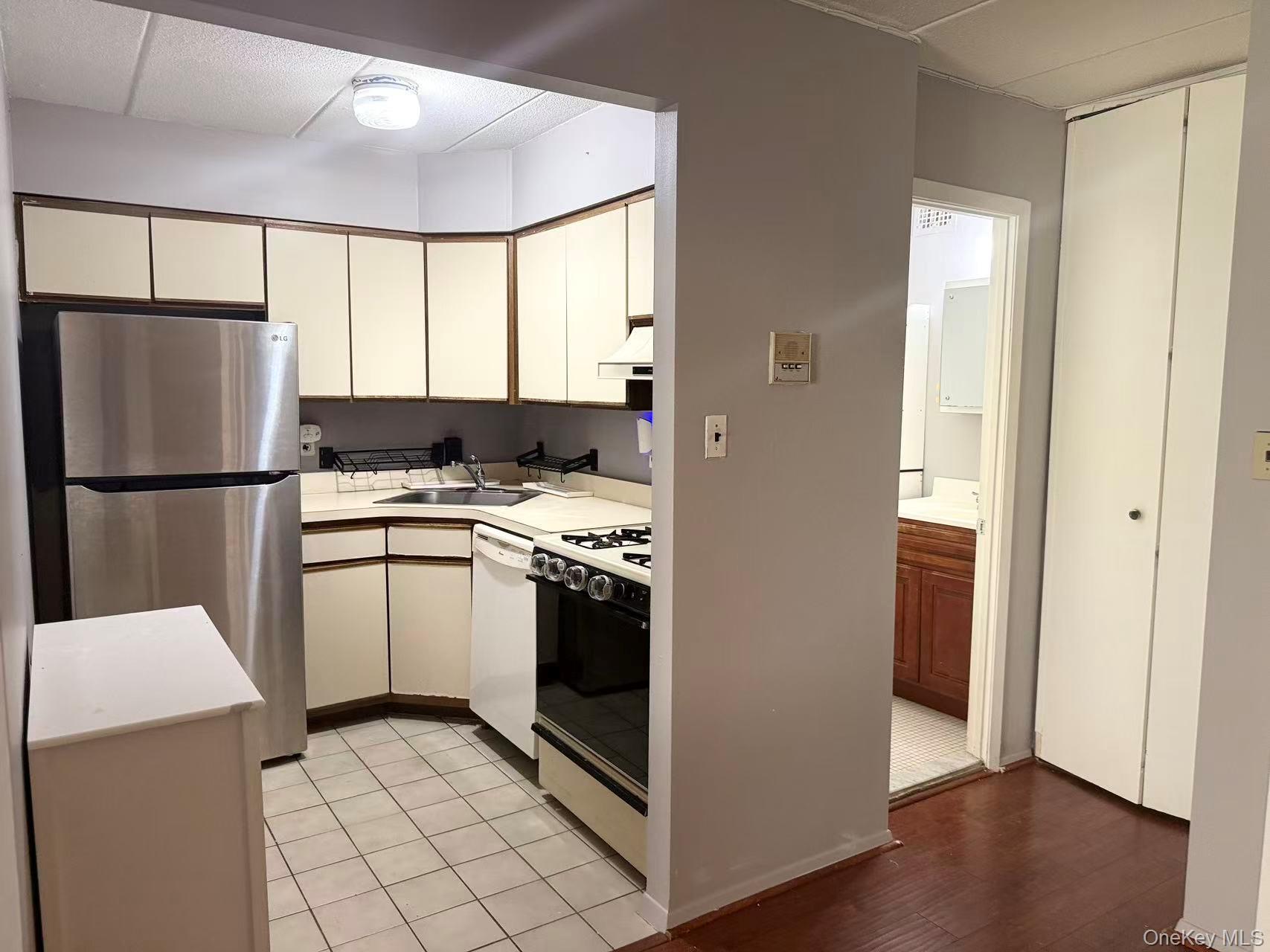 #1 photo, 67-03 242nd Street, Douglaston , NY 11362