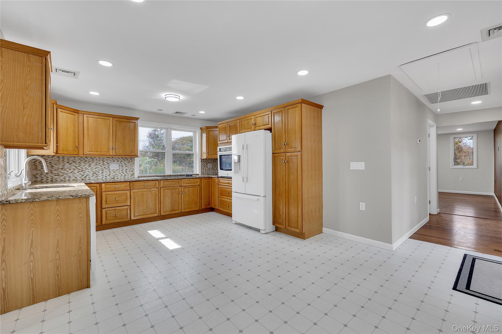 #14 photo, 17 Bellport Road, Mastic Beach , NY 11951