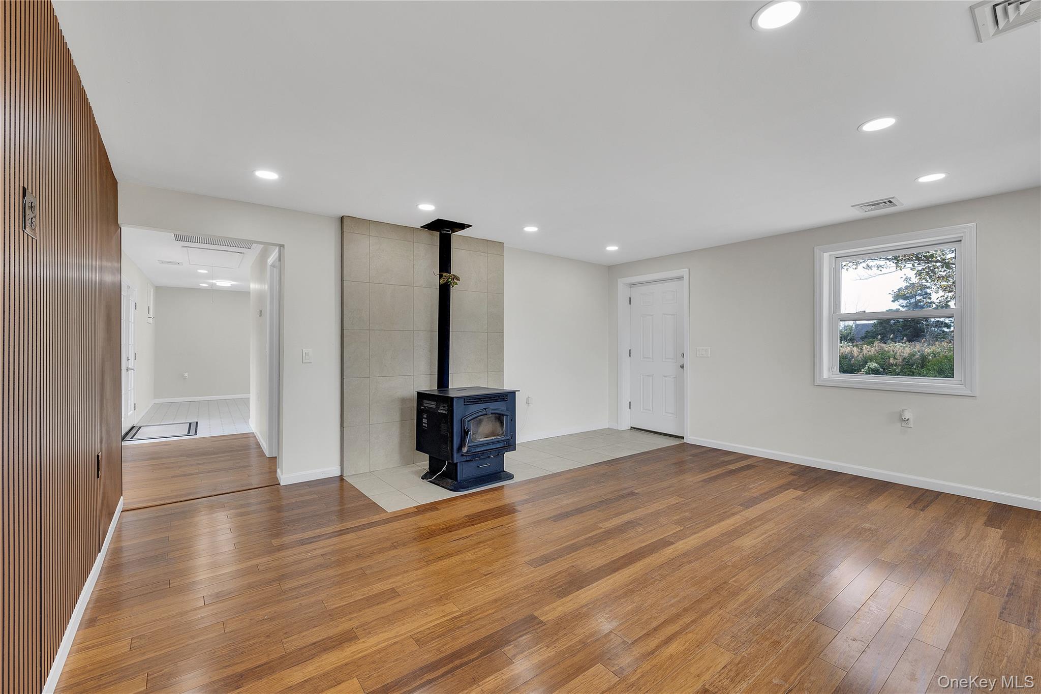 #5 photo, 17 Bellport Road, Mastic Beach , NY 11951