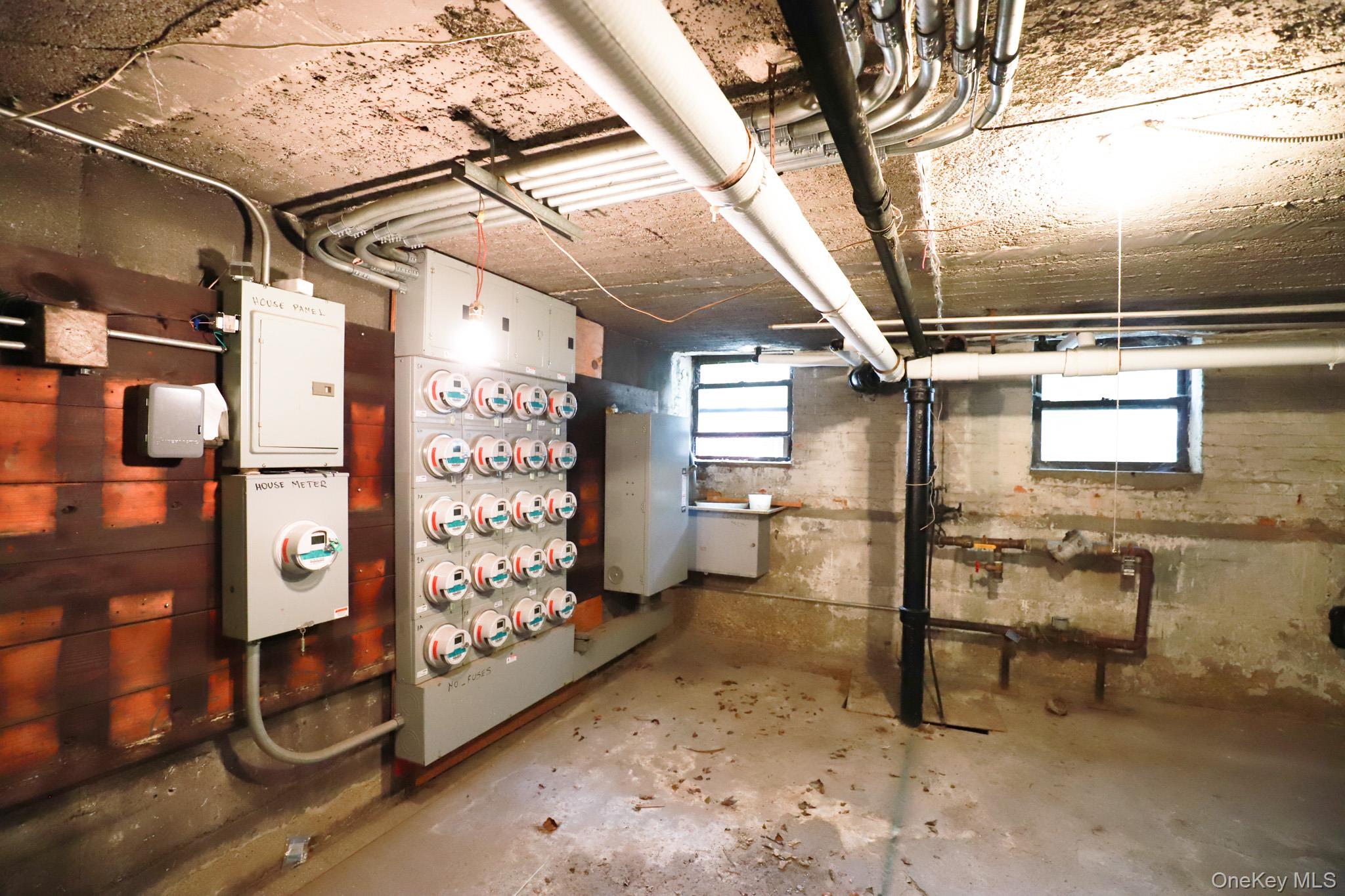 #17 photo, 34-12 29th Street, クイーンズ区 Astoria , NY 11106