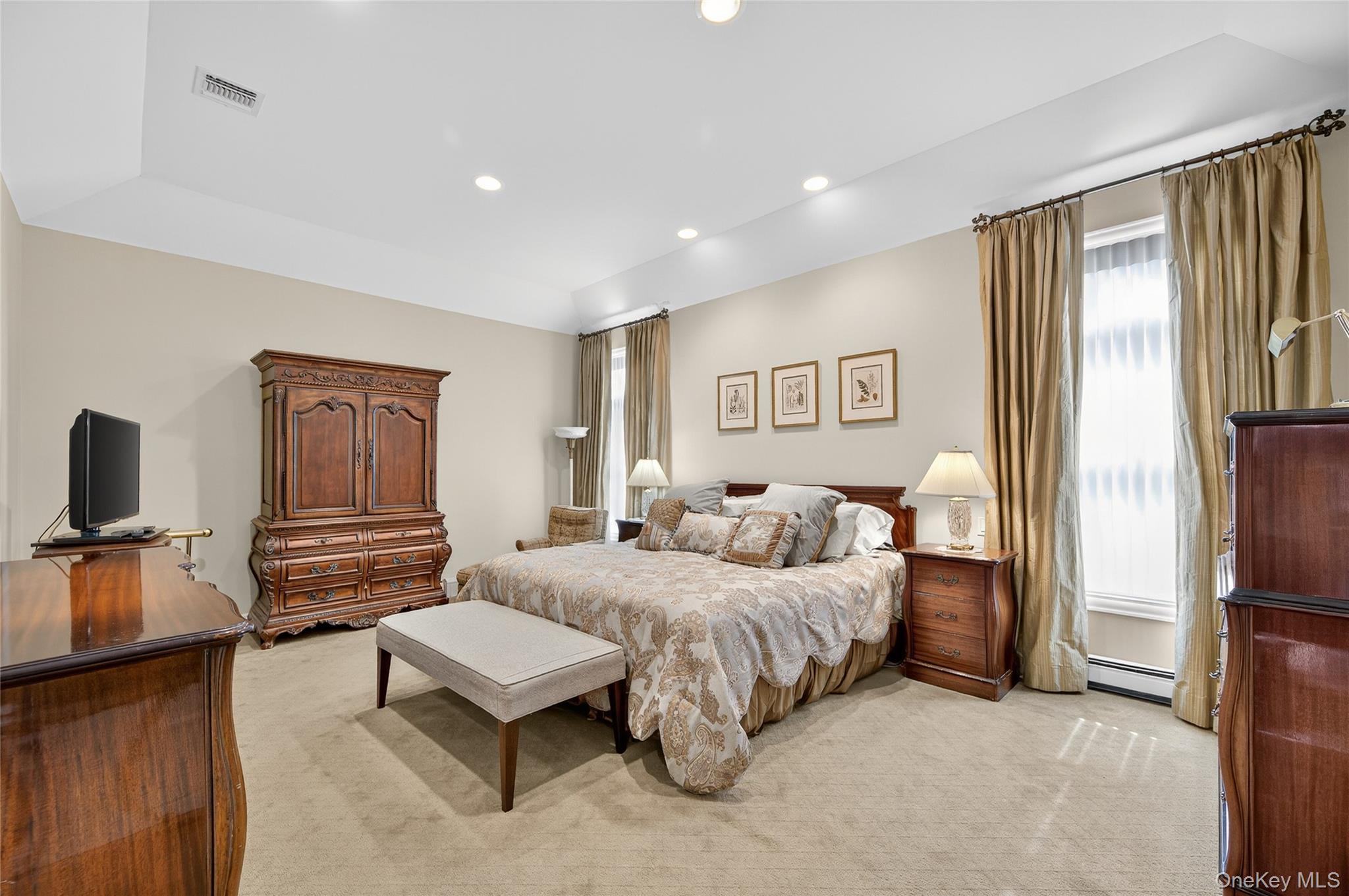 #14 photo, 92 W Overlook, ナッソー郡 Port Washington , NY 11050