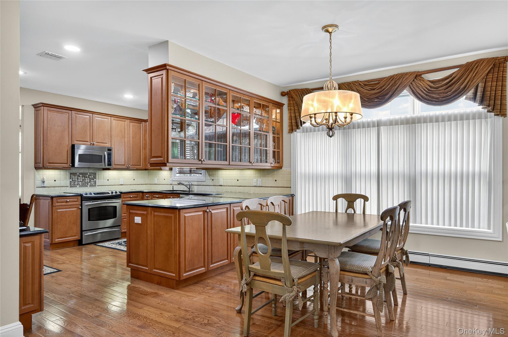 #9 photo, 92 W Overlook, ナッソー郡 Port Washington , NY 11050