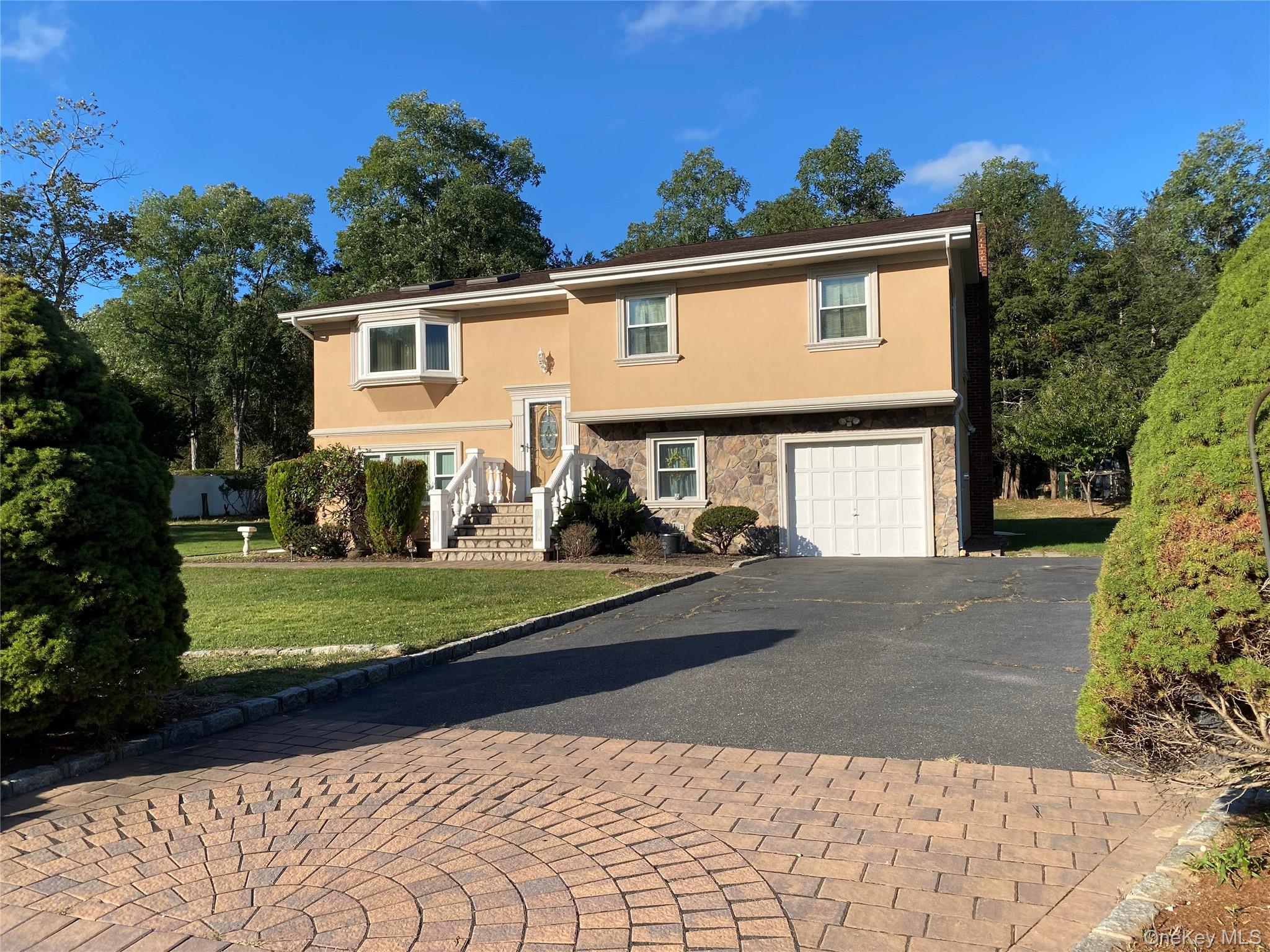 #1 photo, 236 Woodhull Avenue, Port Jefferson Station , NY 11776