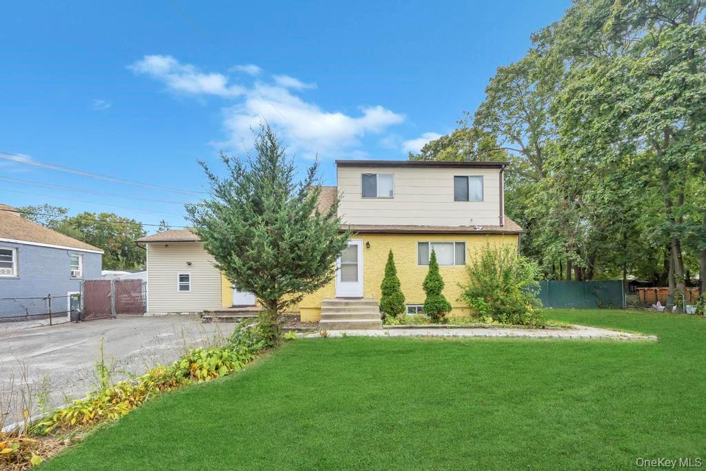 #1 photo, 36 Farrington Avenue, सफ़ोक काउंटी Bay Shore , NY 11706