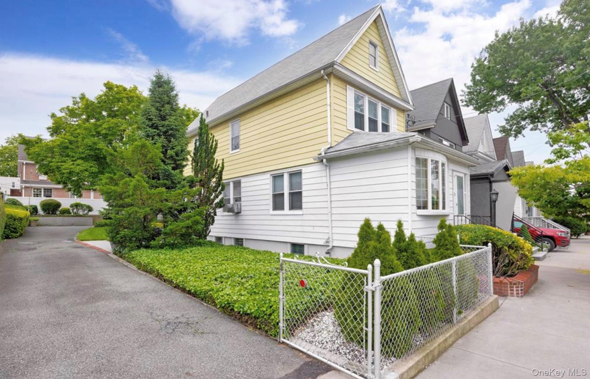 #3 photo, 5924 59th Road, Maspeth , NY 11378