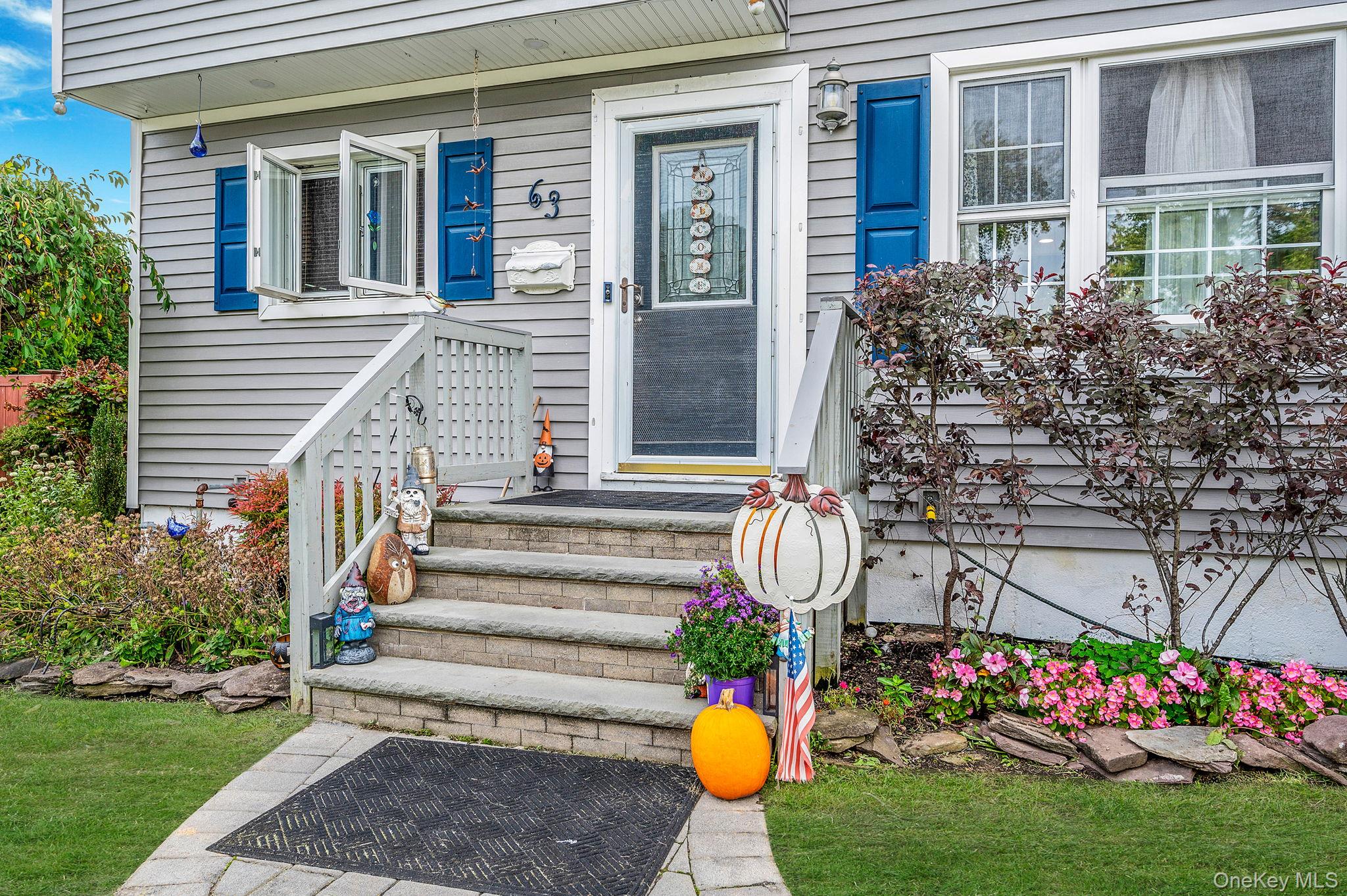 #4 photo, 63 Sherwood Drive, East Islip , NY 11730