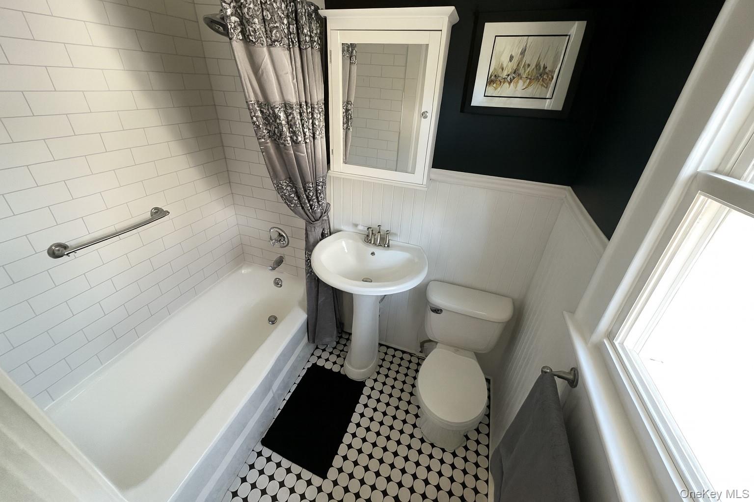 #10 photo, 204 Howell Street, ナッソー郡 Bellmore , NY 11710