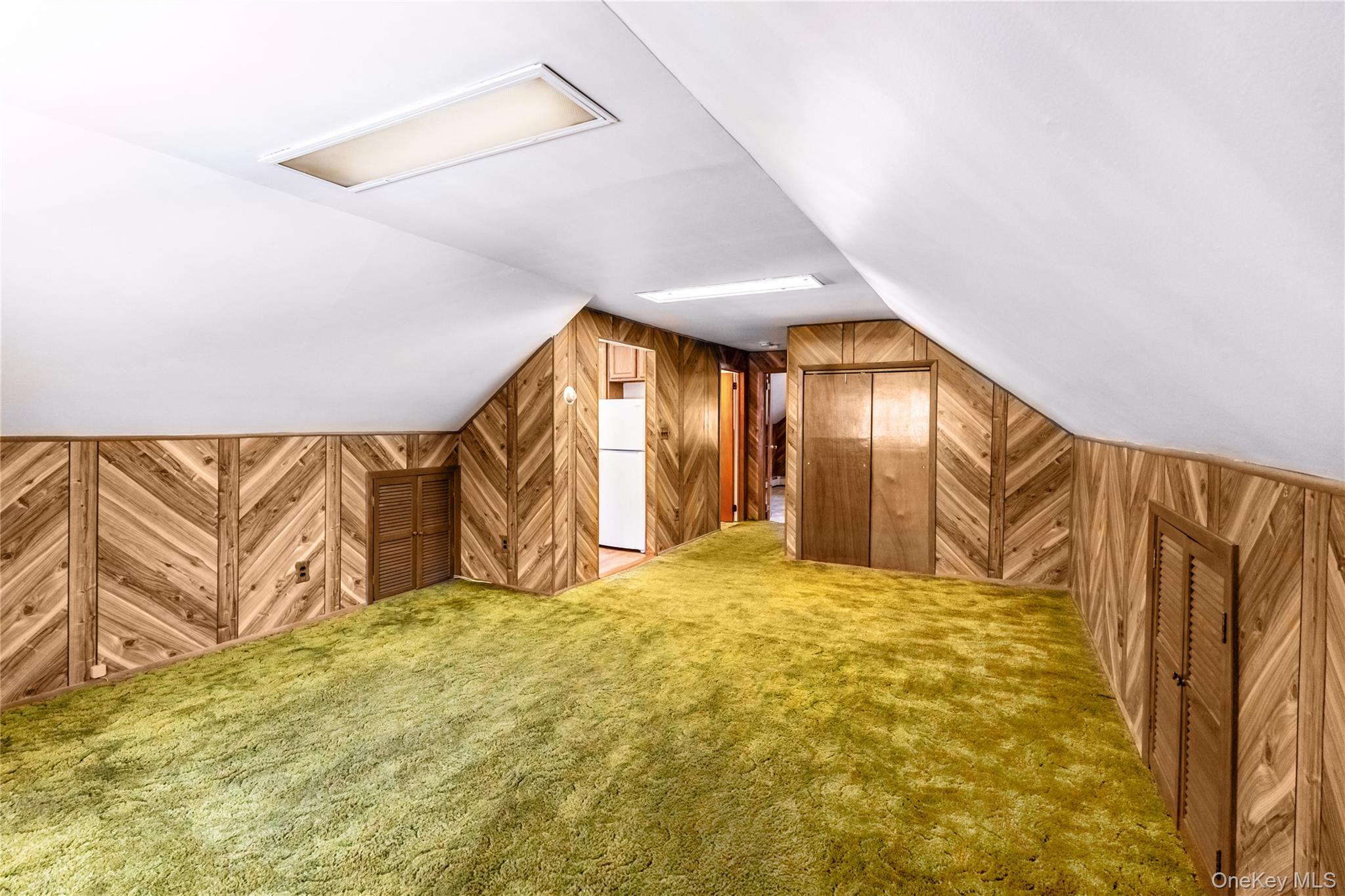 #13 photo, 219 Jericho Street, सफ़ोक काउंटी East Islip , NY 11730