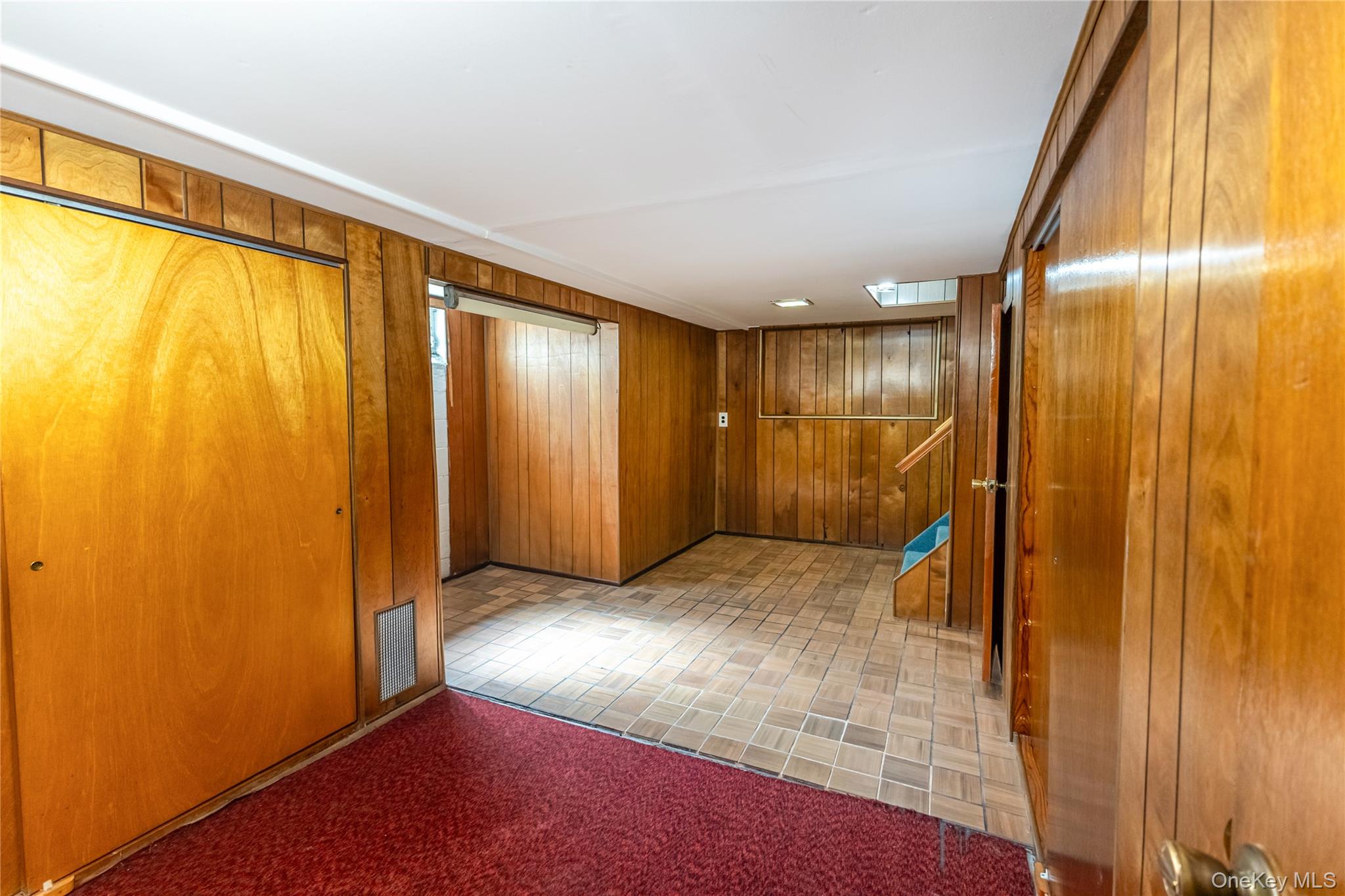 #17 photo, 219 Jericho Street, सफ़ोक काउंटी East Islip , NY 11730