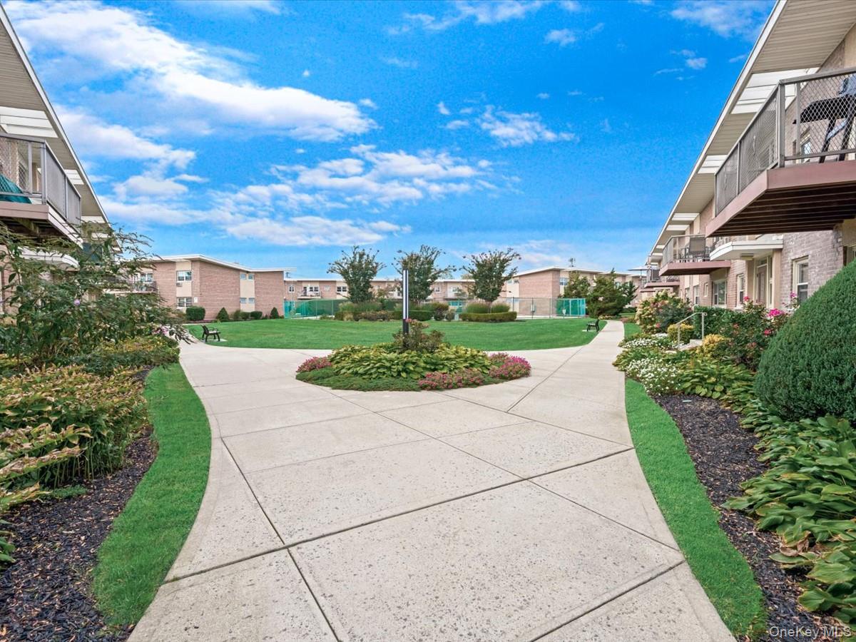 #19 photo, 4 Rose Street, Oceanside , NY 11572