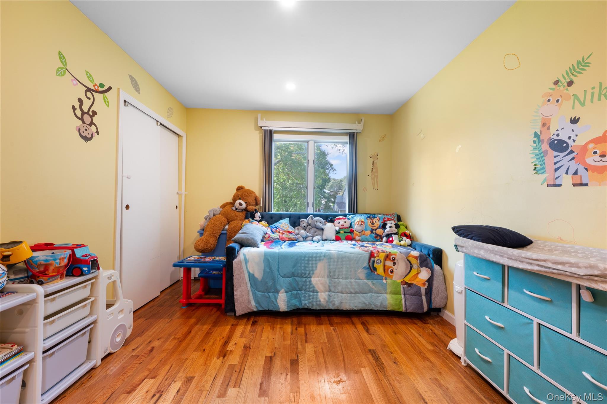 #19 photo, 5 Canterbury Drive, Coram , NY 11727