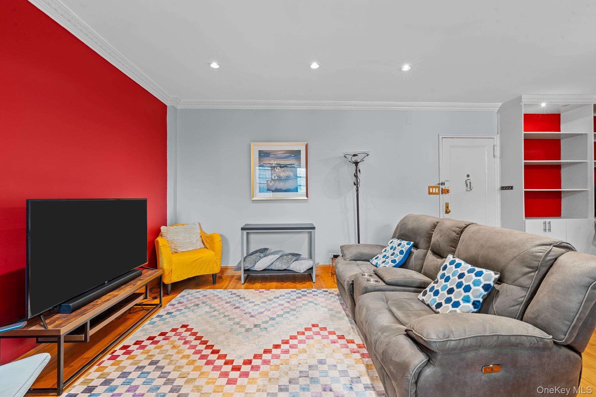 #9 photo, 69-60 108th Street, Forest Hills , NY 11375