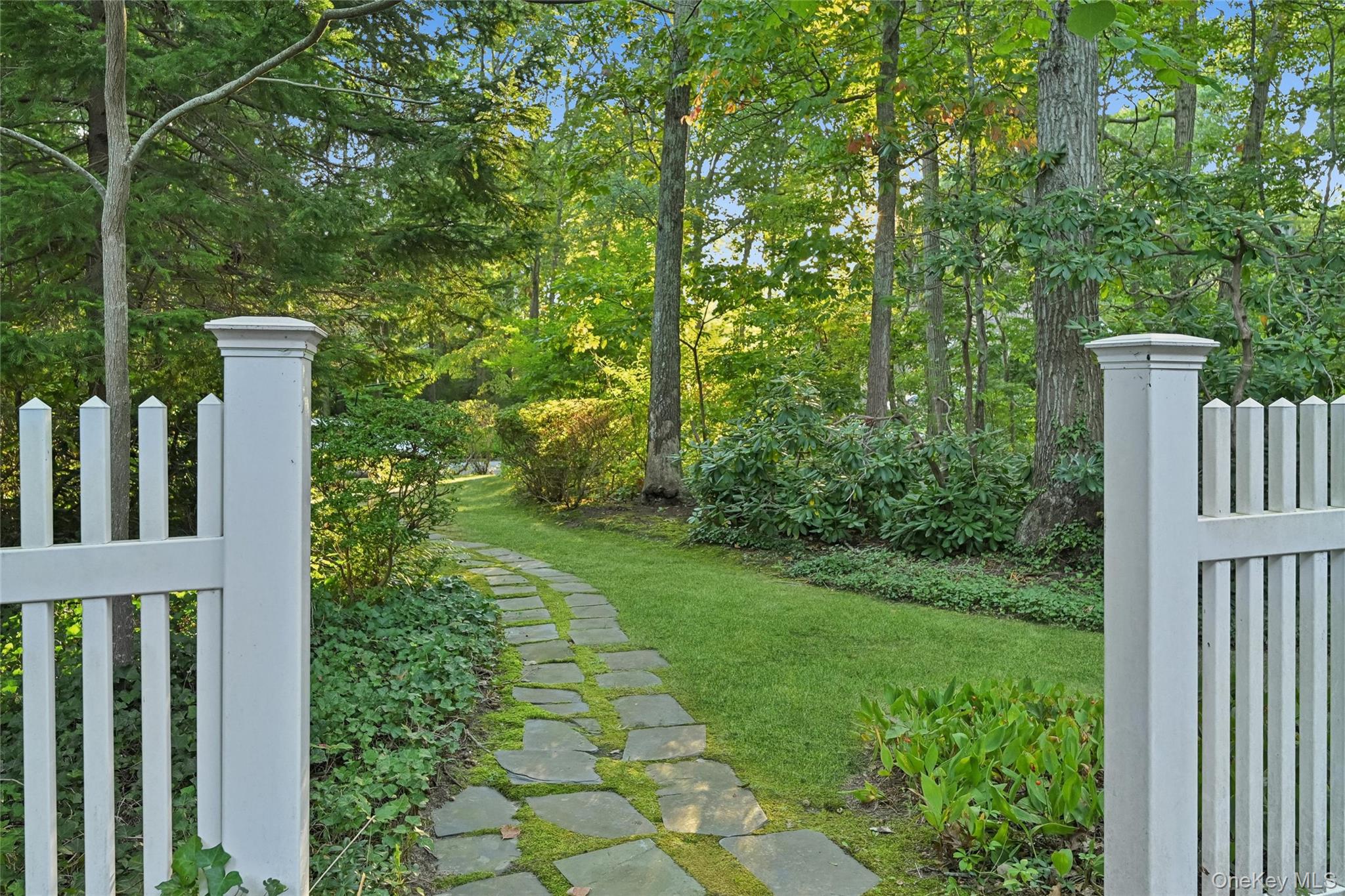 #4 photo, 1420 Laurelwood Drive, Laurel , NY 11948