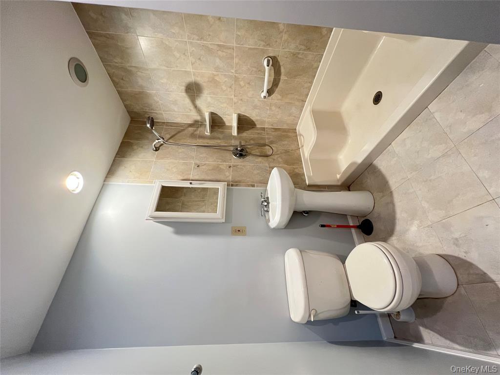 #16 photo, 209 Fairview Circle, サフォーク郡 Middle Island , NY 11953