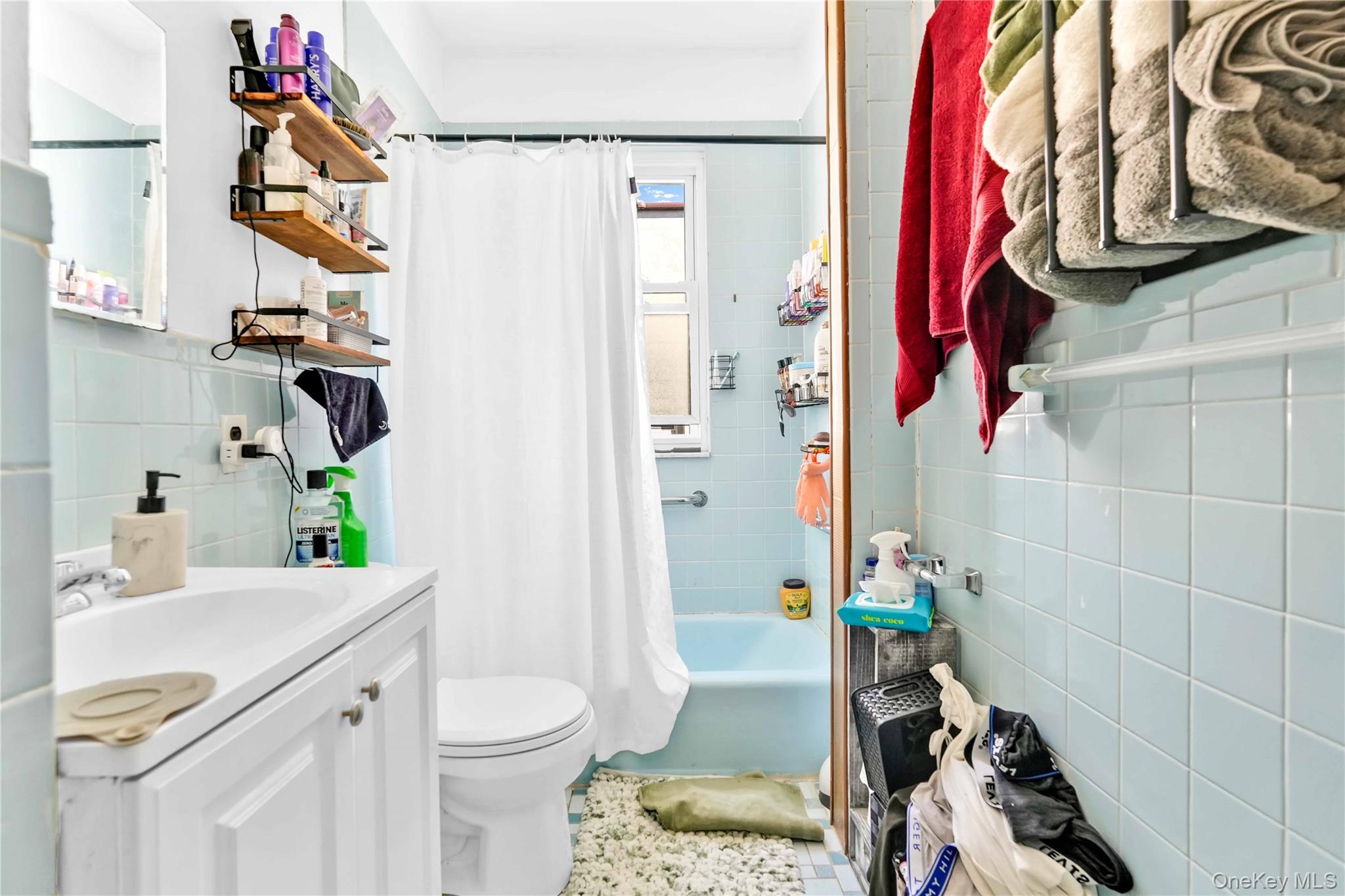 #11 photo, 20-56 46th Street, अस्टोरिया Astoria , NY 11105