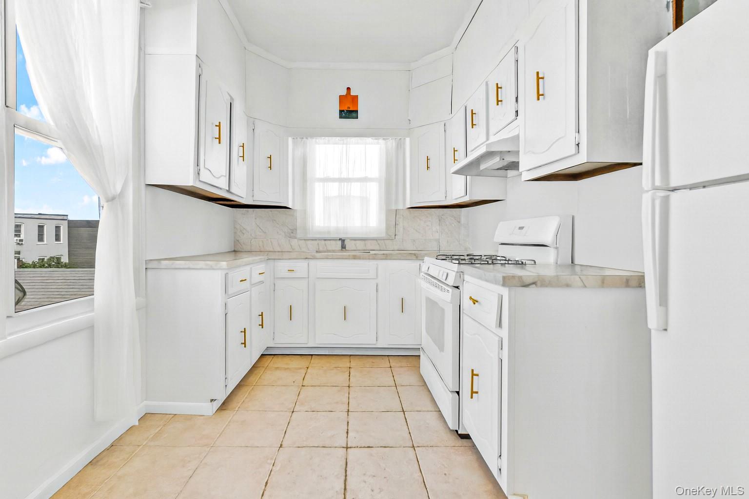 #15 photo, 20-56 46th Street, अस्टोरिया Astoria , NY 11105