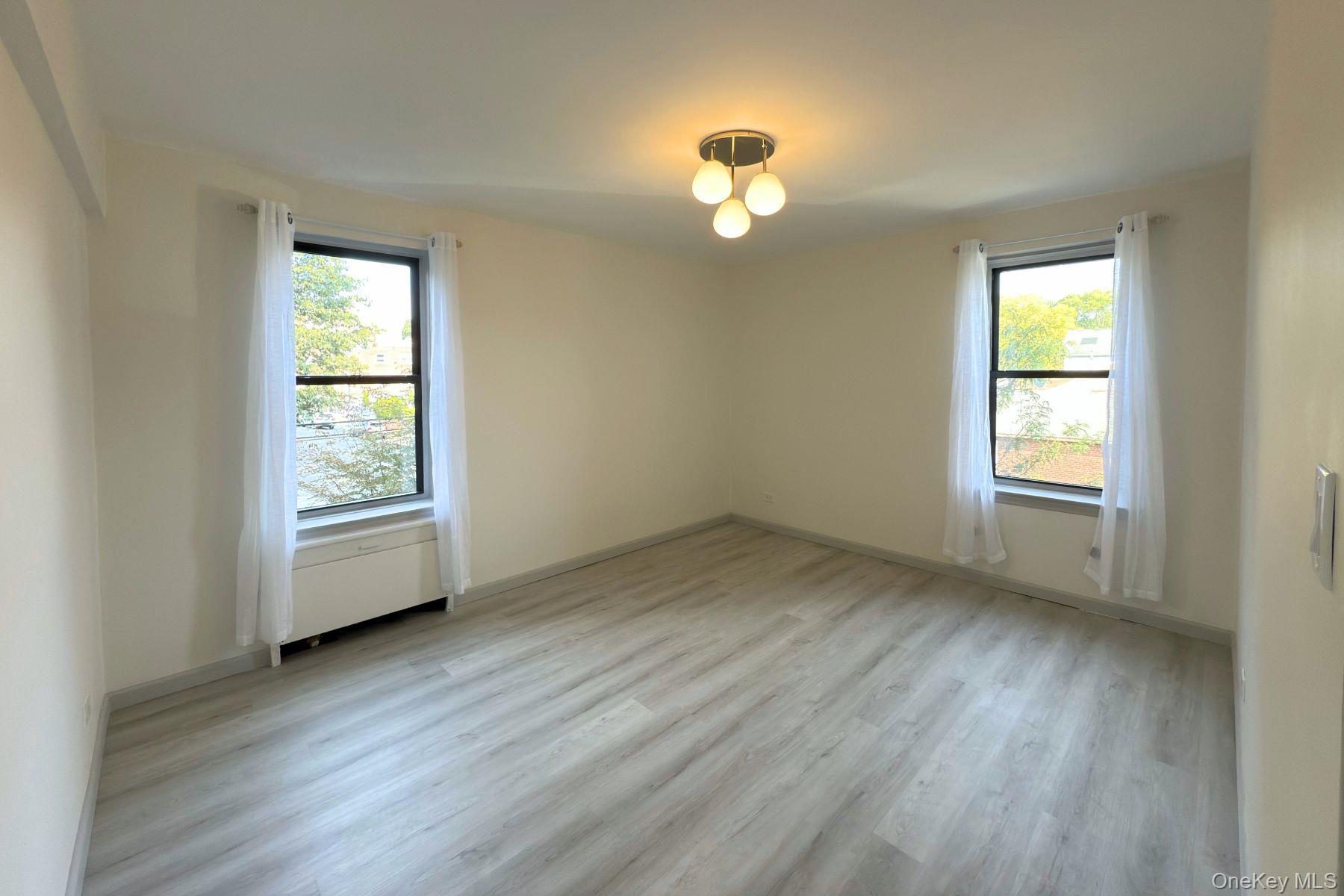 #7 photo, 170-06 Crocheron Avenue, Flushing , NY 11358