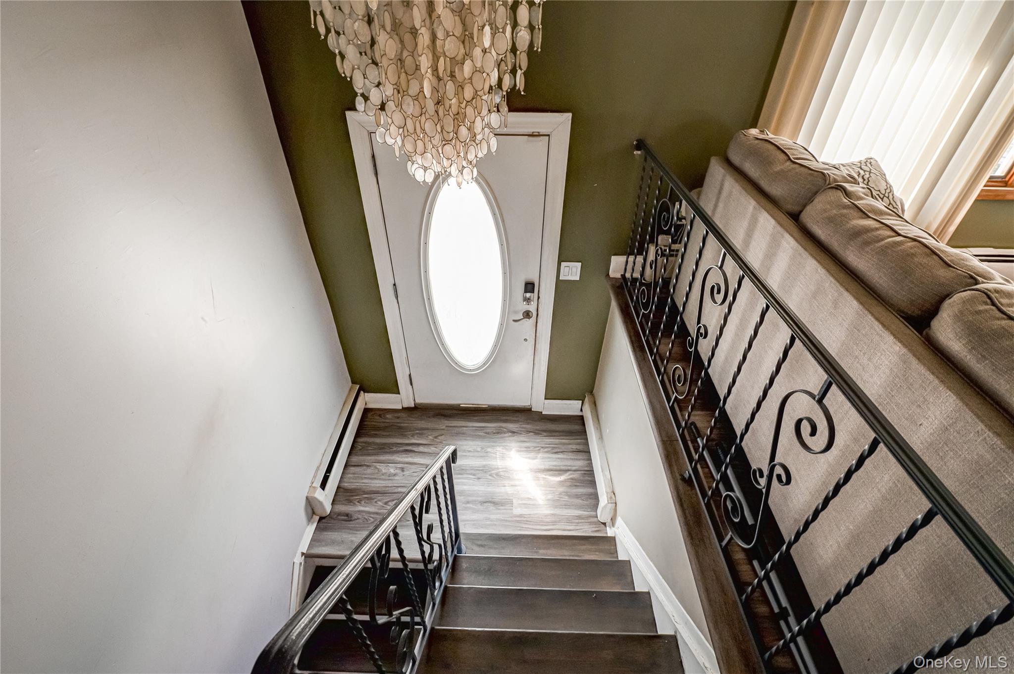 #4 photo, 1 Buchanan Avenue, Wheatley Heights , NY 11798