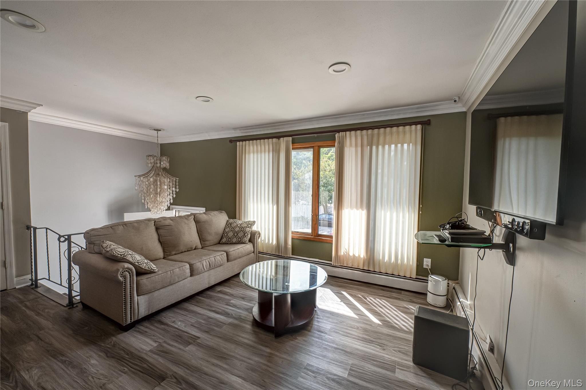 #5 photo, 1 Buchanan Avenue, Wheatley Heights , NY 11798