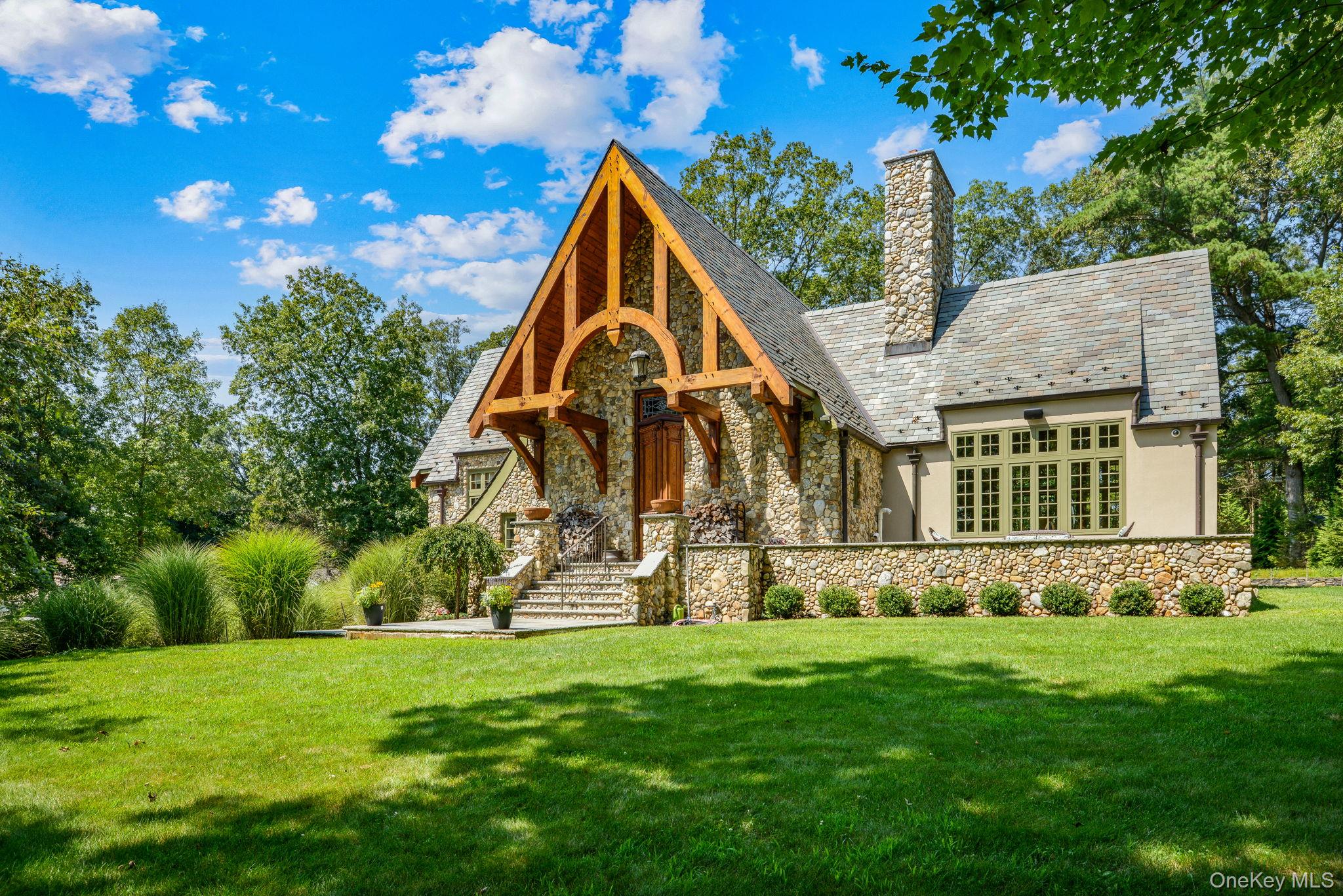 #1 photo, 3 Blueberry Hill, सफ़ोक काउंटी Northport , NY 11768