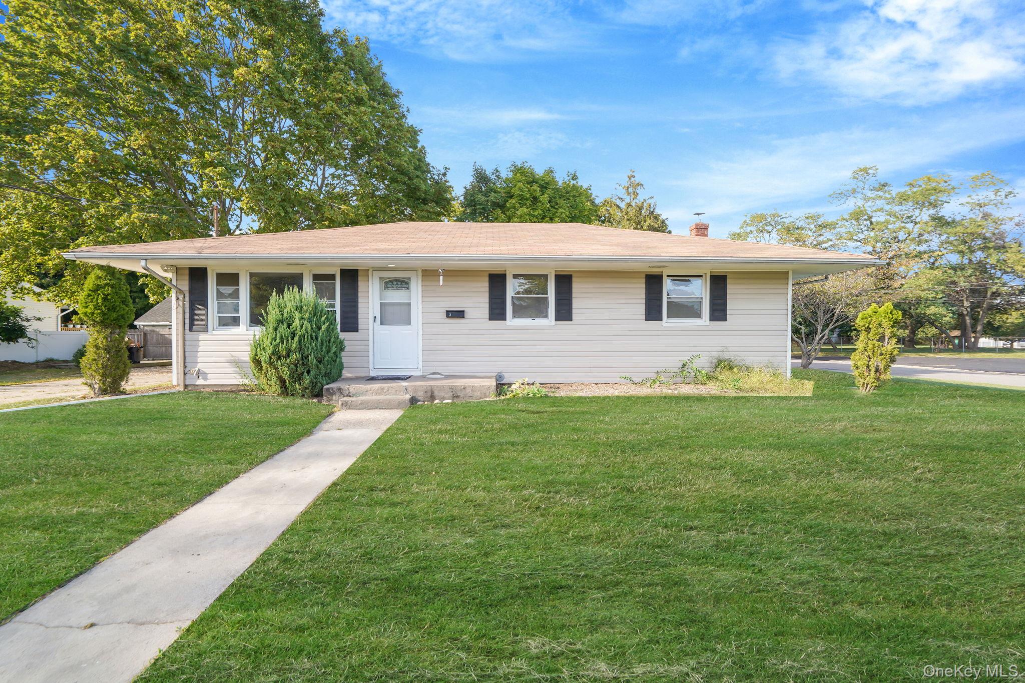 #1 photo, 3 Radburn Lane, Port Jefferson Station , NY 11776