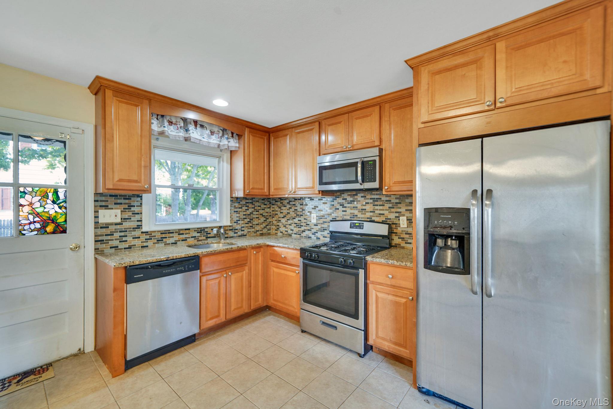 #7 photo, 3 Radburn Lane, Port Jefferson Station , NY 11776