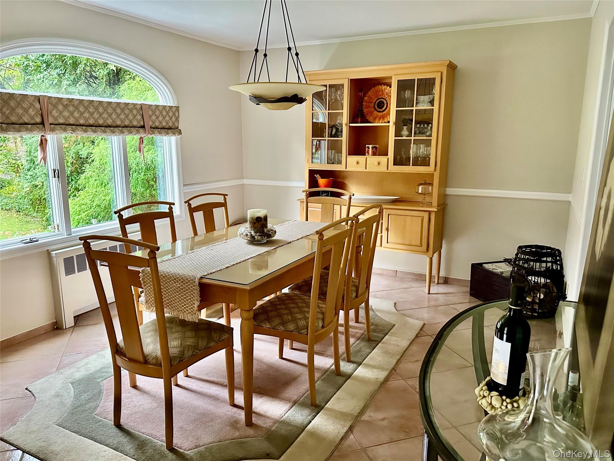 #11 photo, 25 Surry Hill Place, Huntington , NY 11743