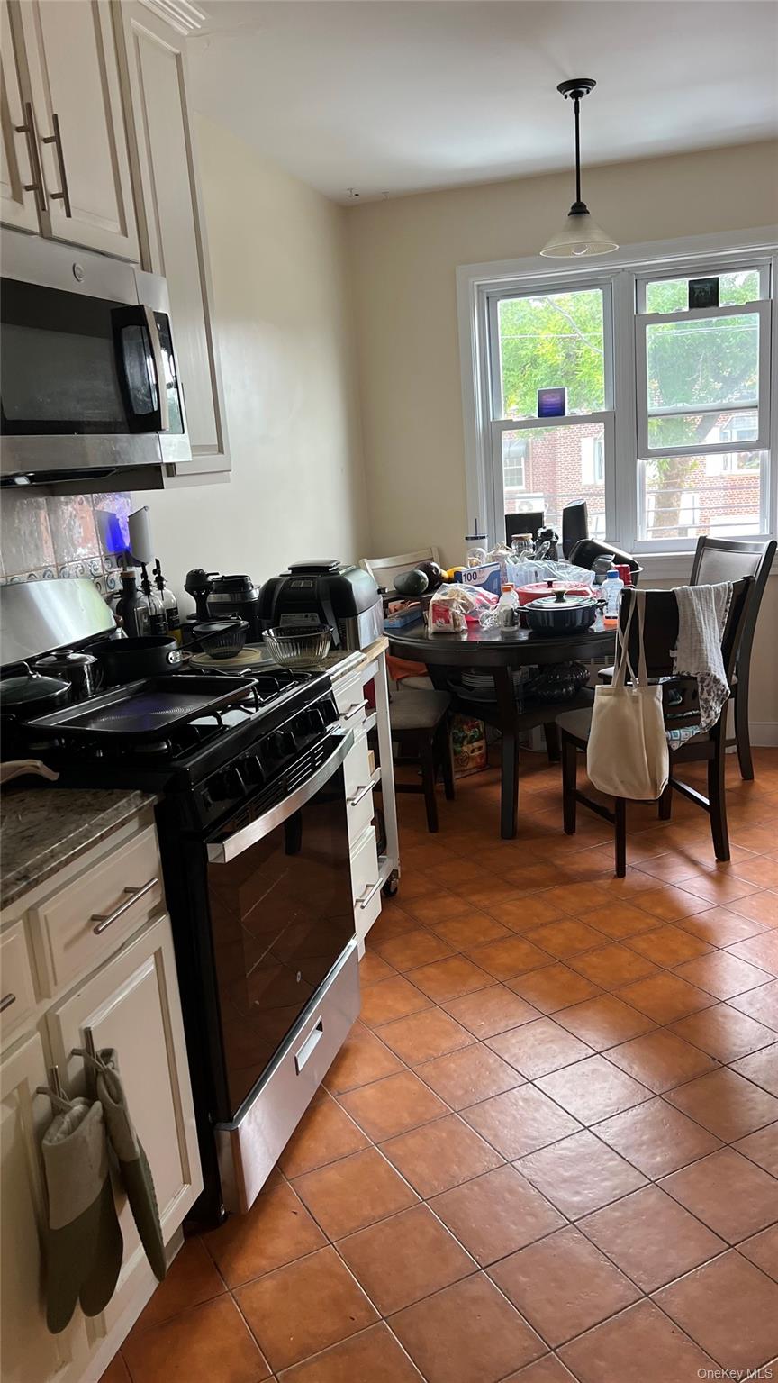 #2 photo, 24-14 93 Street, クイーンズ区 East Elmhurst , NY 11369