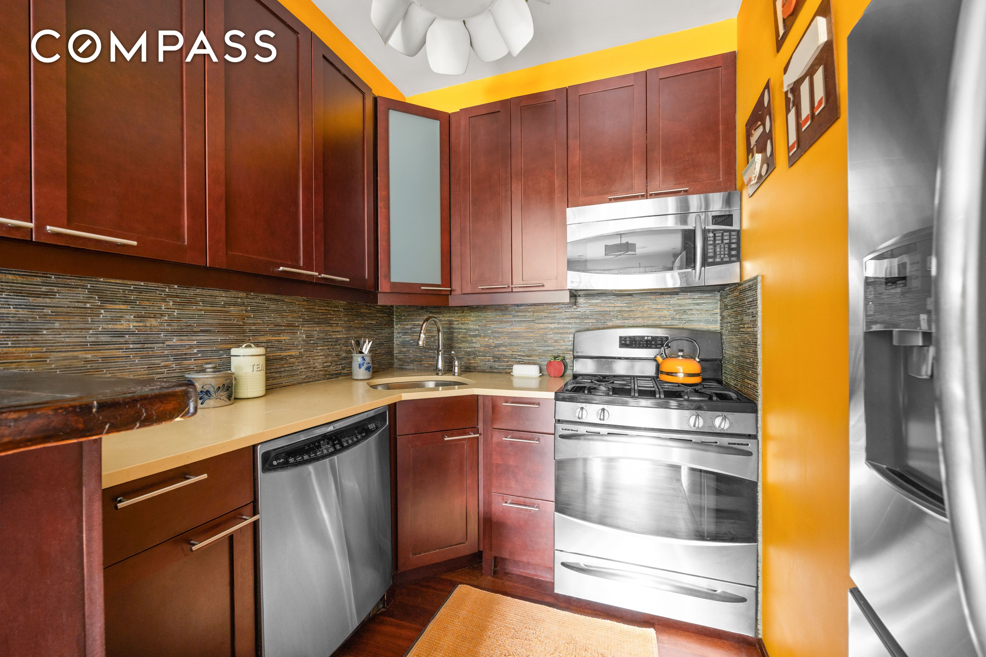 #9 photo, 607 Manhattan Avenue, ブルックリン区 Greenpoint , NY 11222