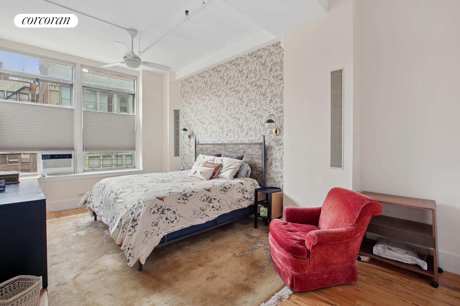 #9 photo, 12 W 17TH Street, Flatiron , NY 10011