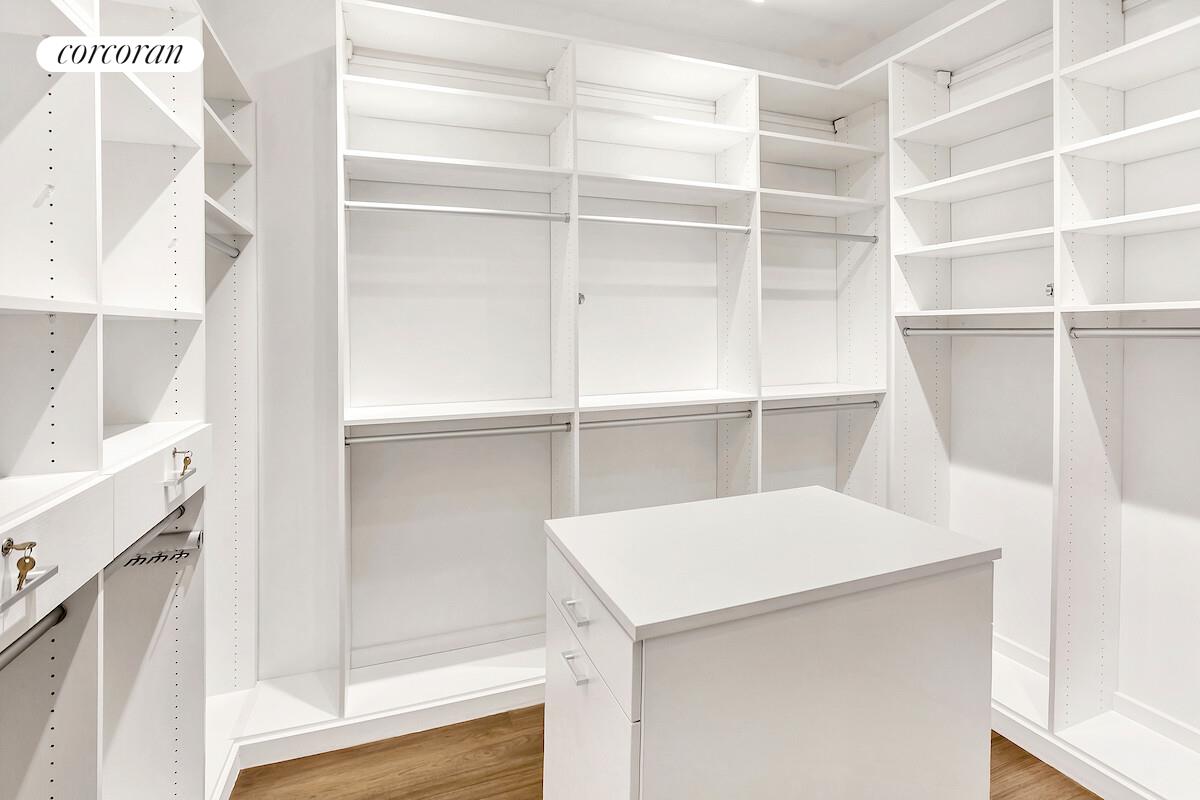 #11 photo, 33 W 56TH Street, マンハッタン Midtown , NY 10019