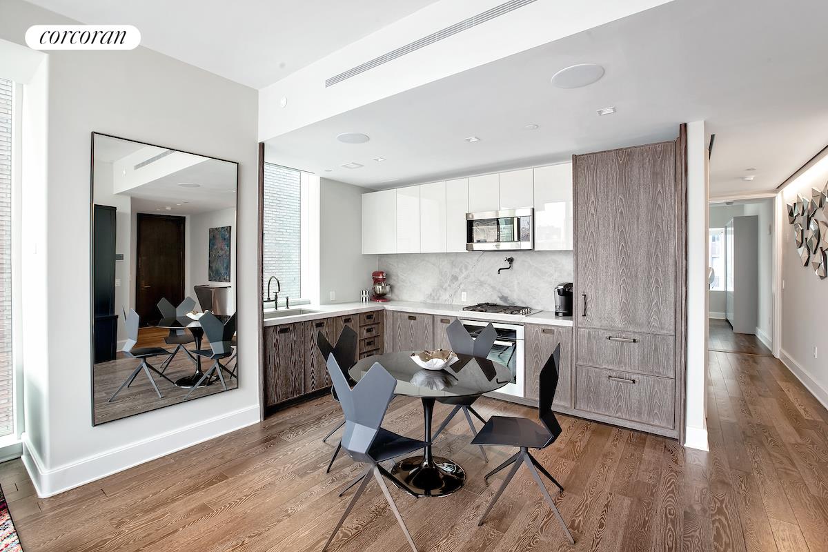 #4 photo, 45 E 22ND Street, Flatiron , NY 10010